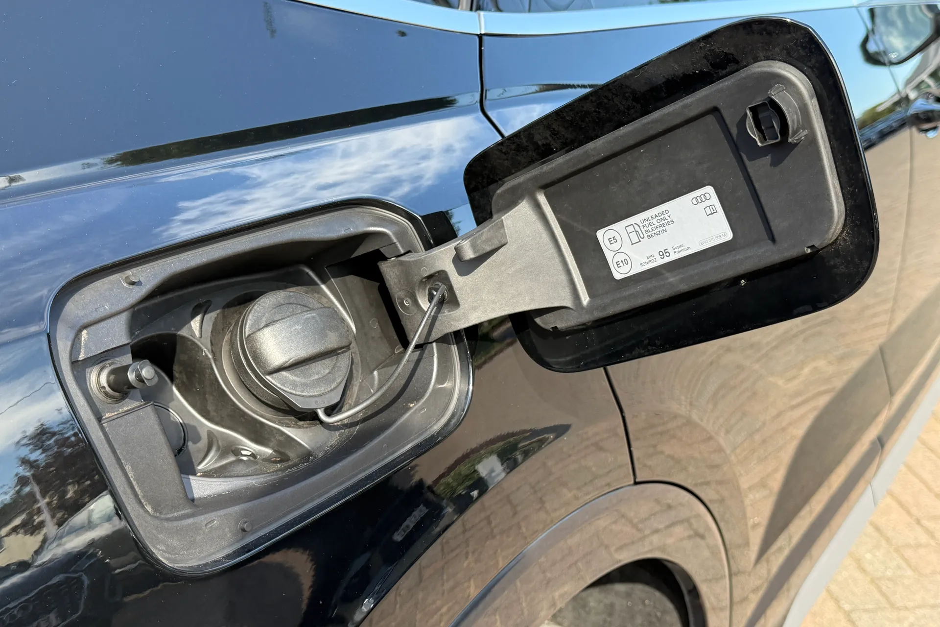 Audi Q3 thumbnail image number 49