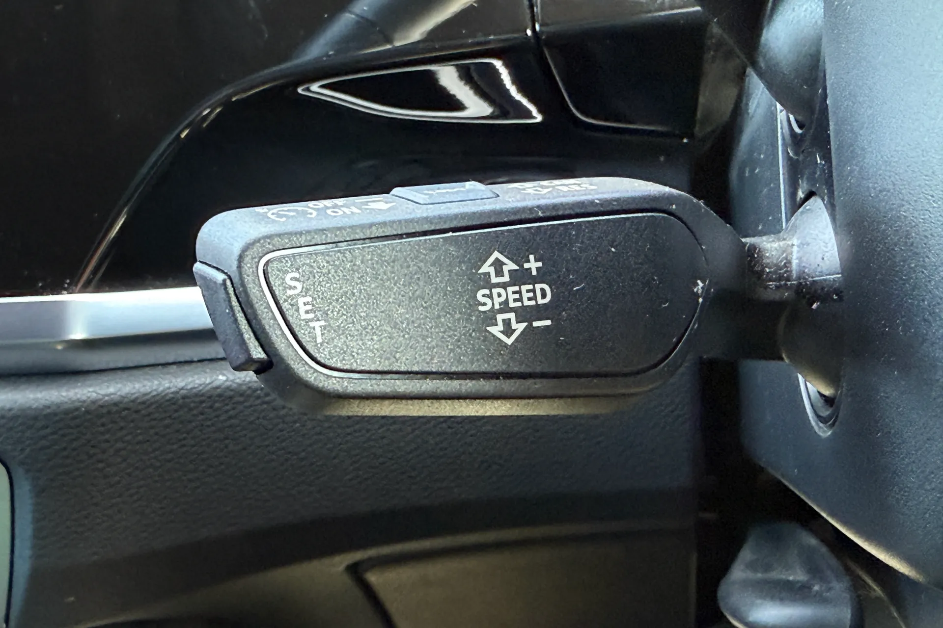 Audi Q3 thumbnail image number 17