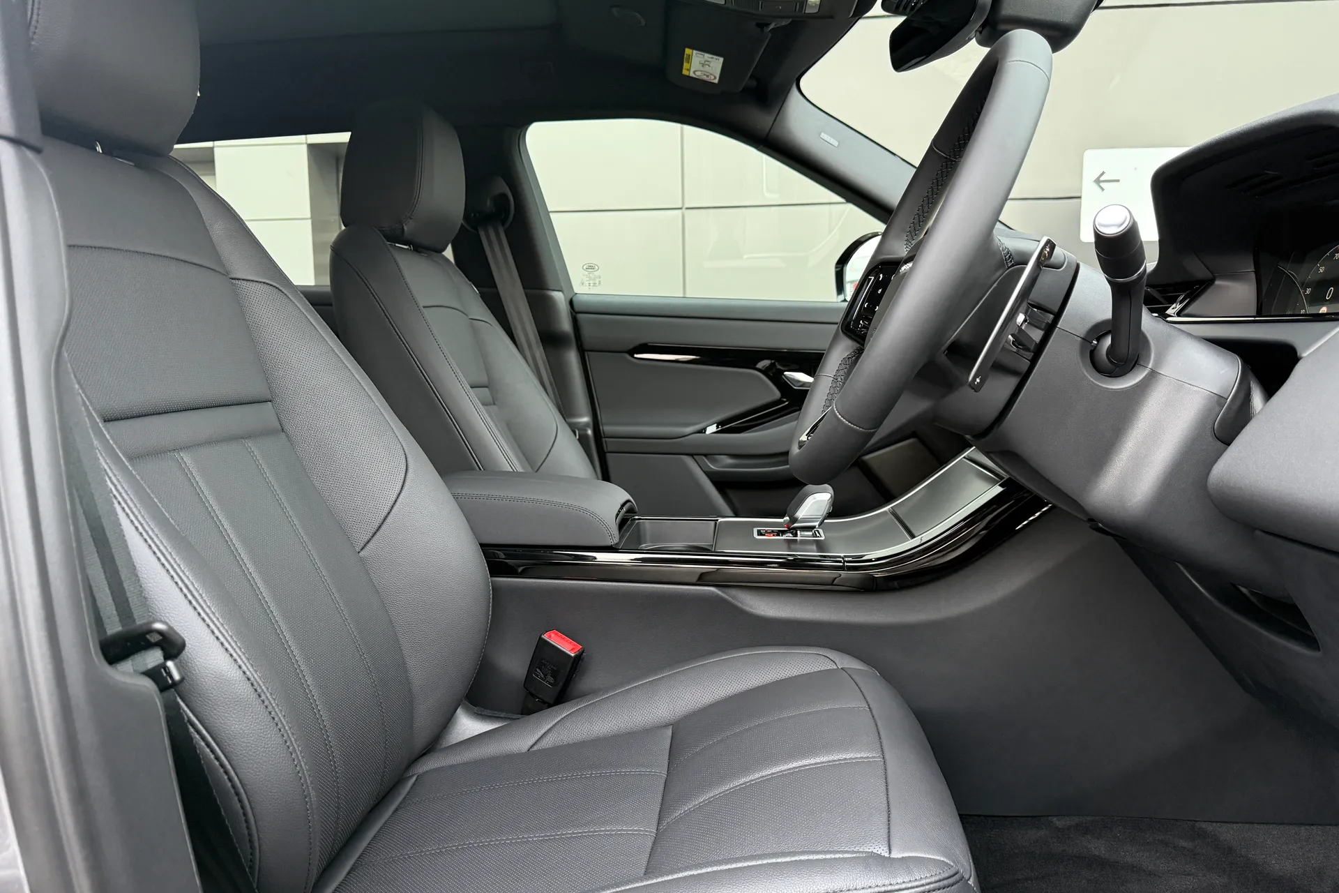 LAND ROVER RANGE ROVER EVOQUE thumbnail image number 15