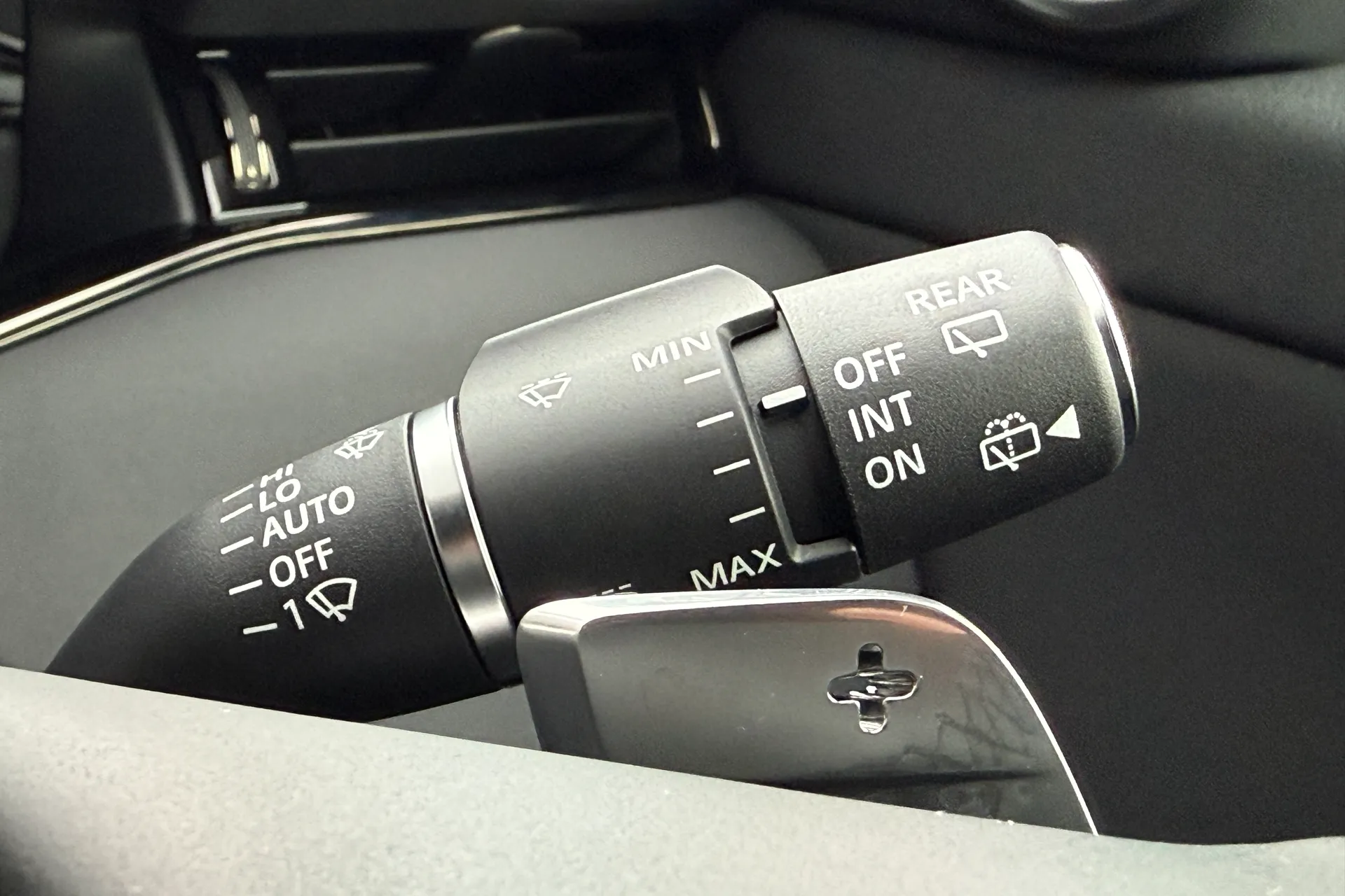 LAND ROVER RANGE ROVER EVOQUE thumbnail image number 29