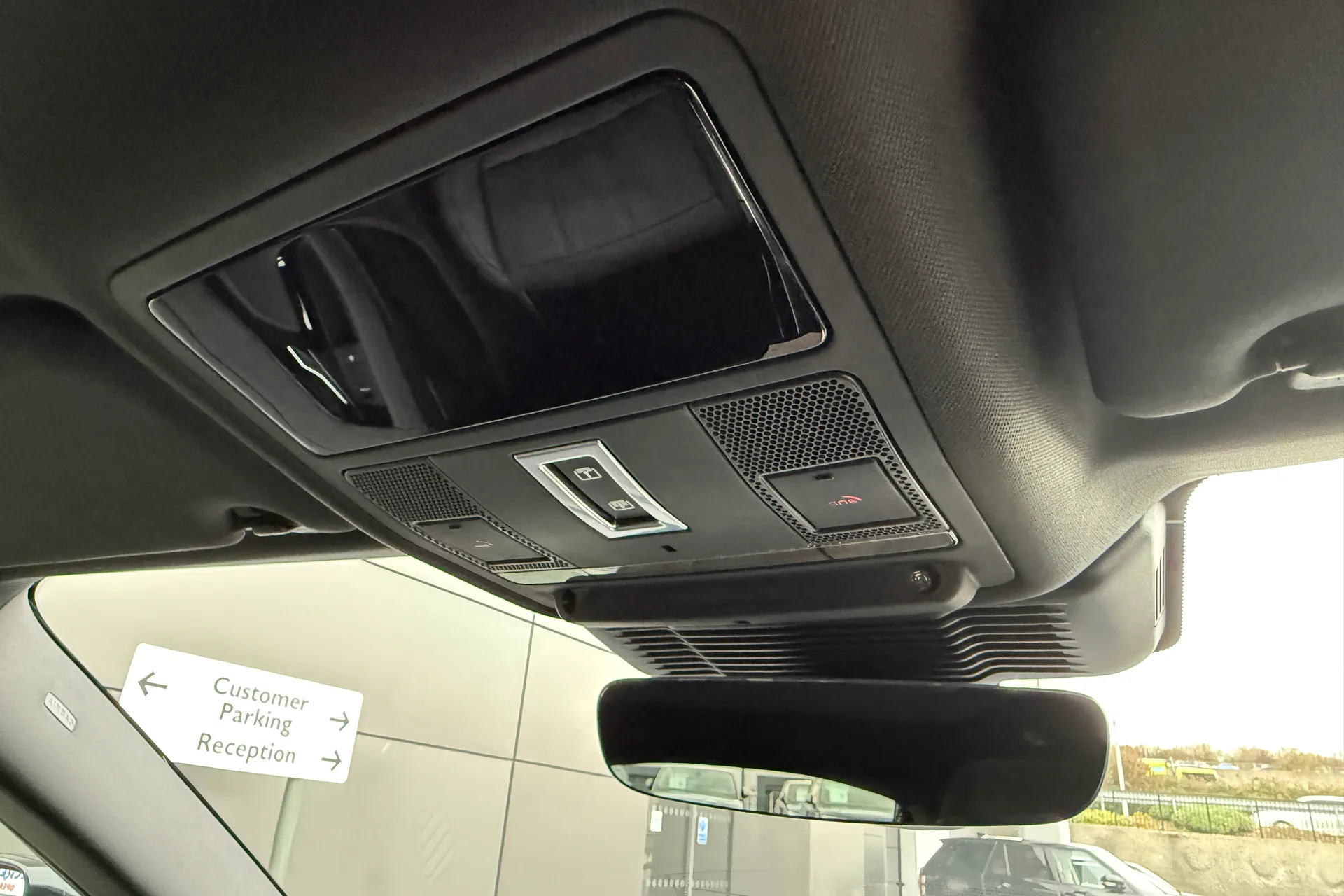 LAND ROVER RANGE ROVER EVOQUE thumbnail image number 48