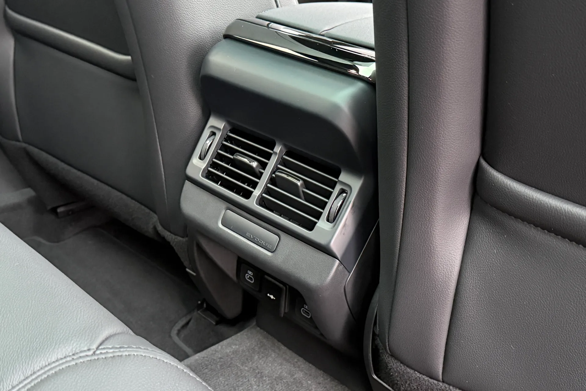 LAND ROVER RANGE ROVER EVOQUE thumbnail image number 43