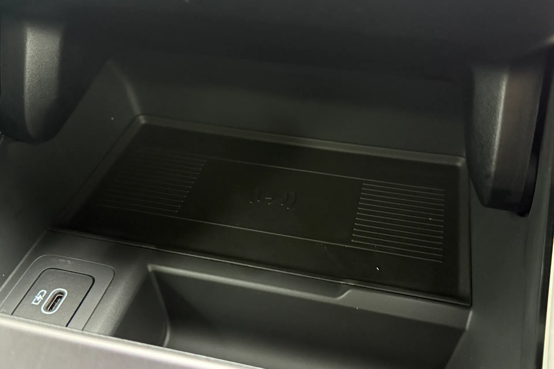 LAND ROVER RANGE ROVER EVOQUE thumbnail image number 51