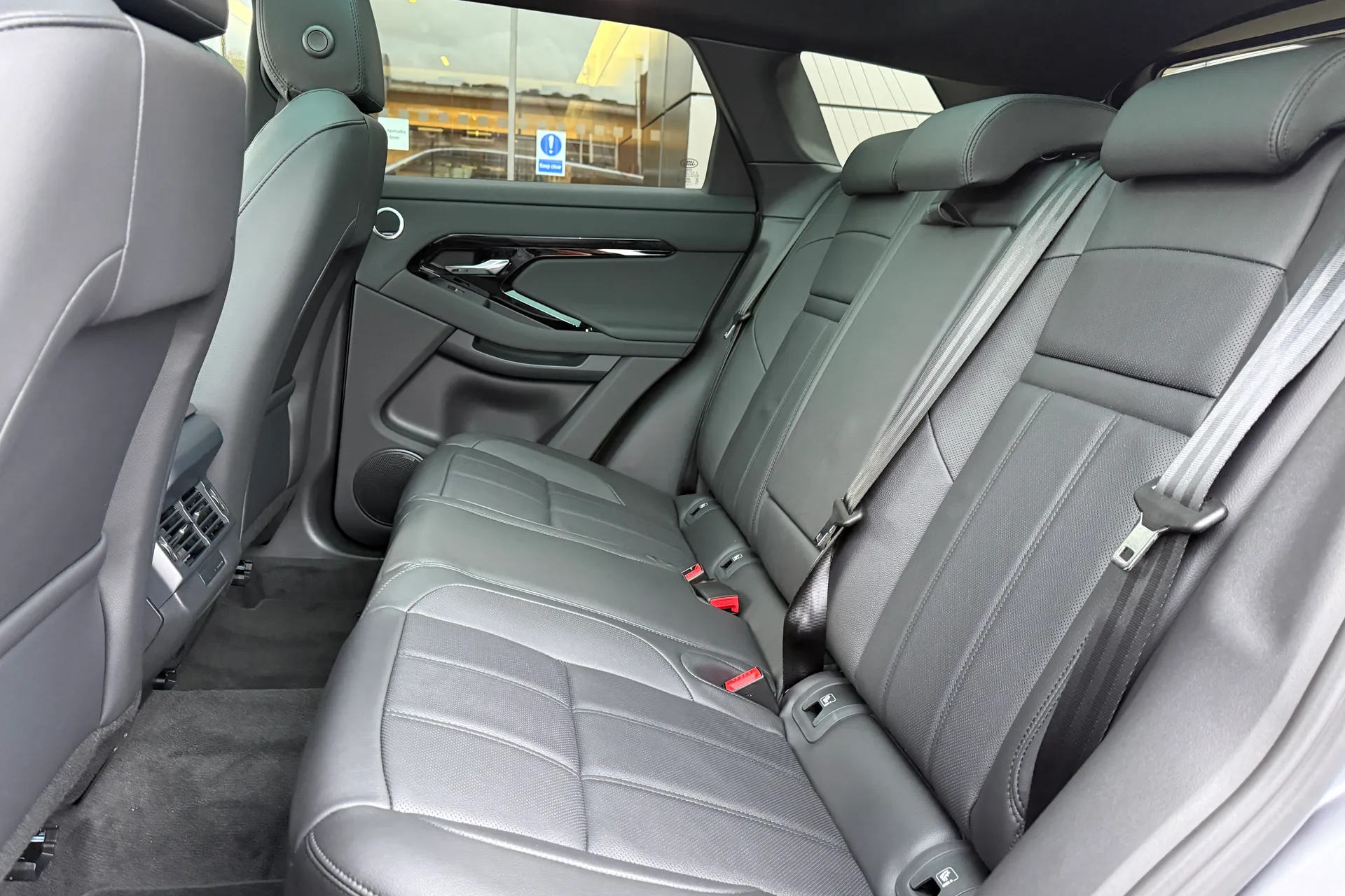 LAND ROVER RANGE ROVER EVOQUE thumbnail image number 46