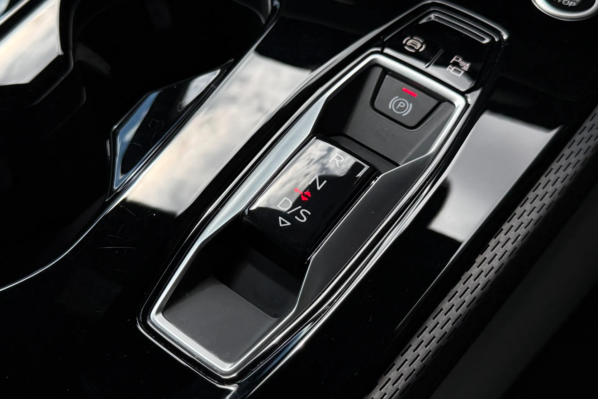 Audi A5 Avant thumbnail image number 25