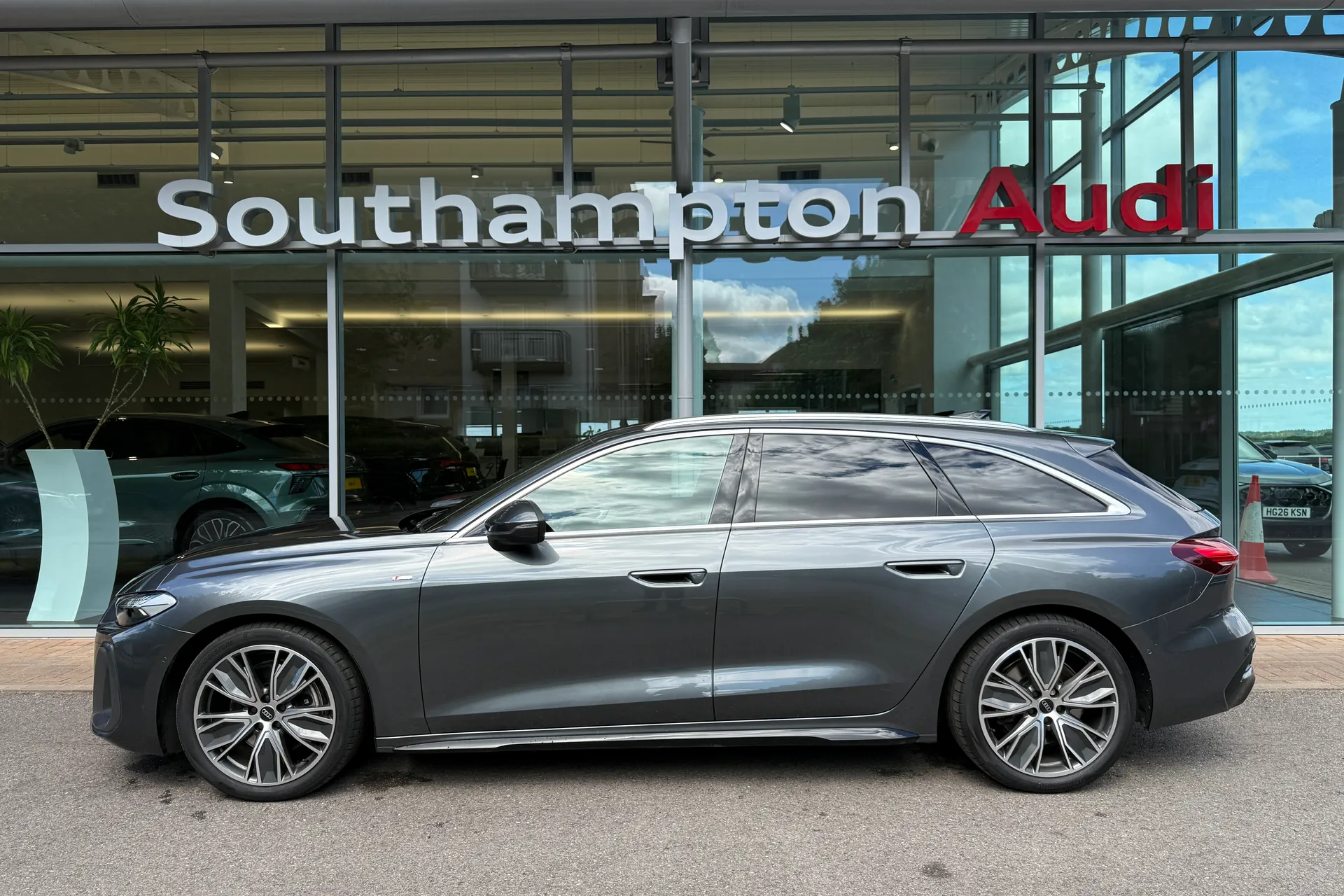 Audi A5 Avant thumbnail image number 46