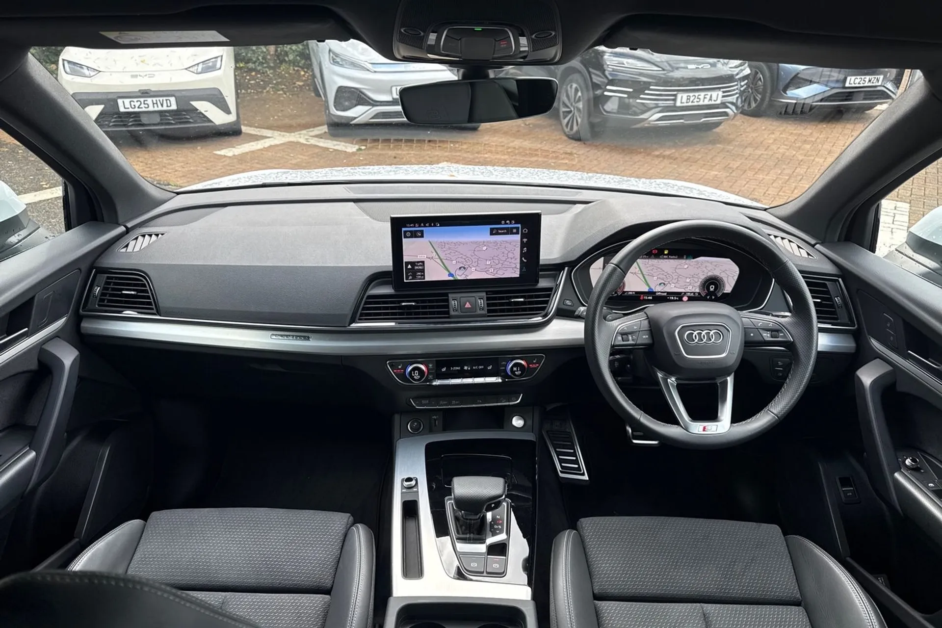 Audi Q5 thumbnail image number 3