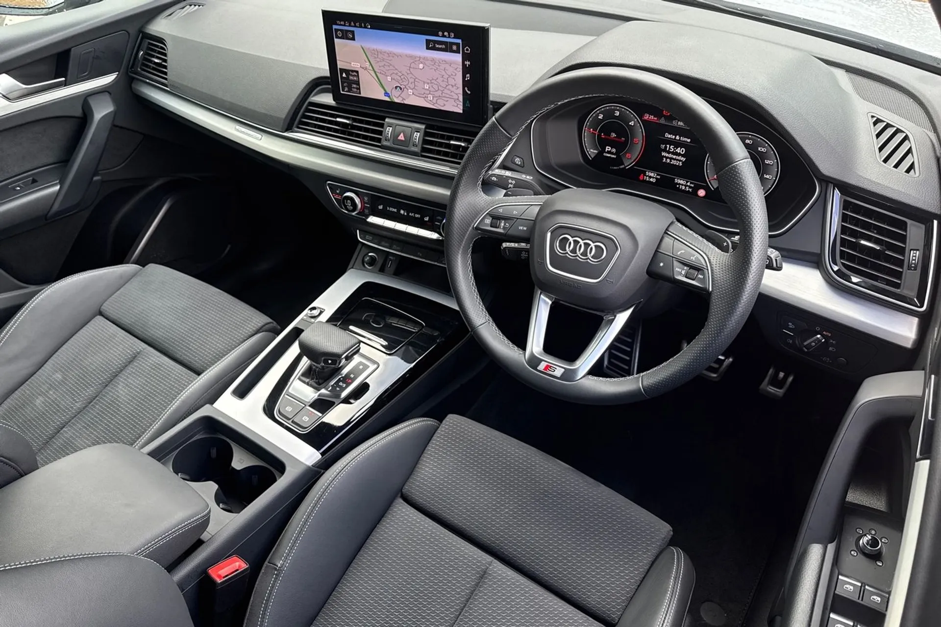 Audi Q5 thumbnail image number 35