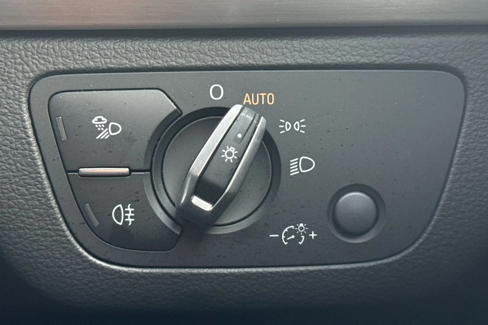 Audi Q5 thumbnail image number 64