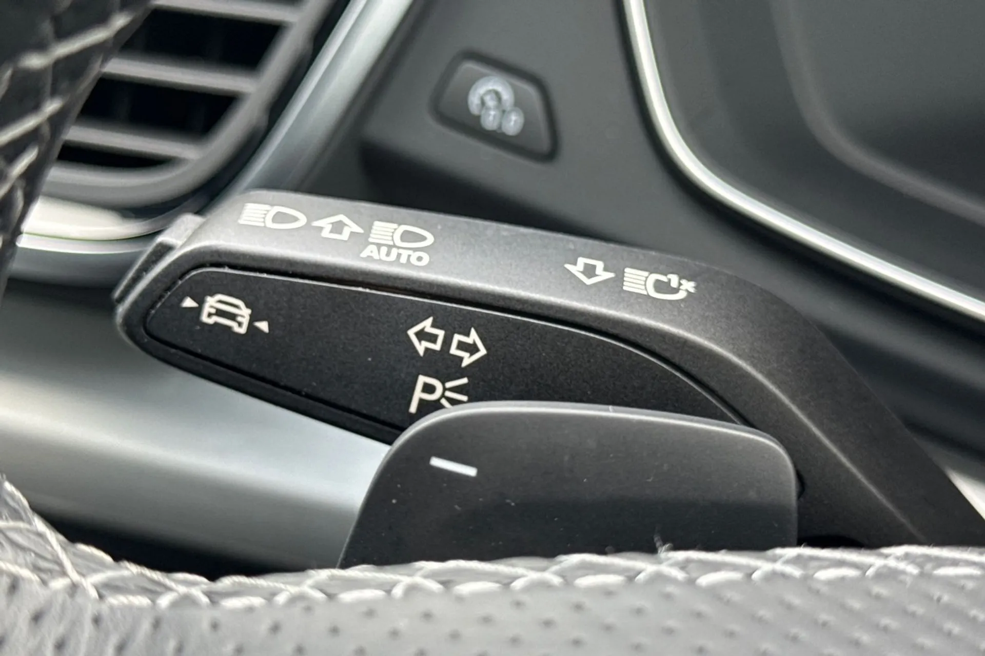 Audi Q5 thumbnail image number 66