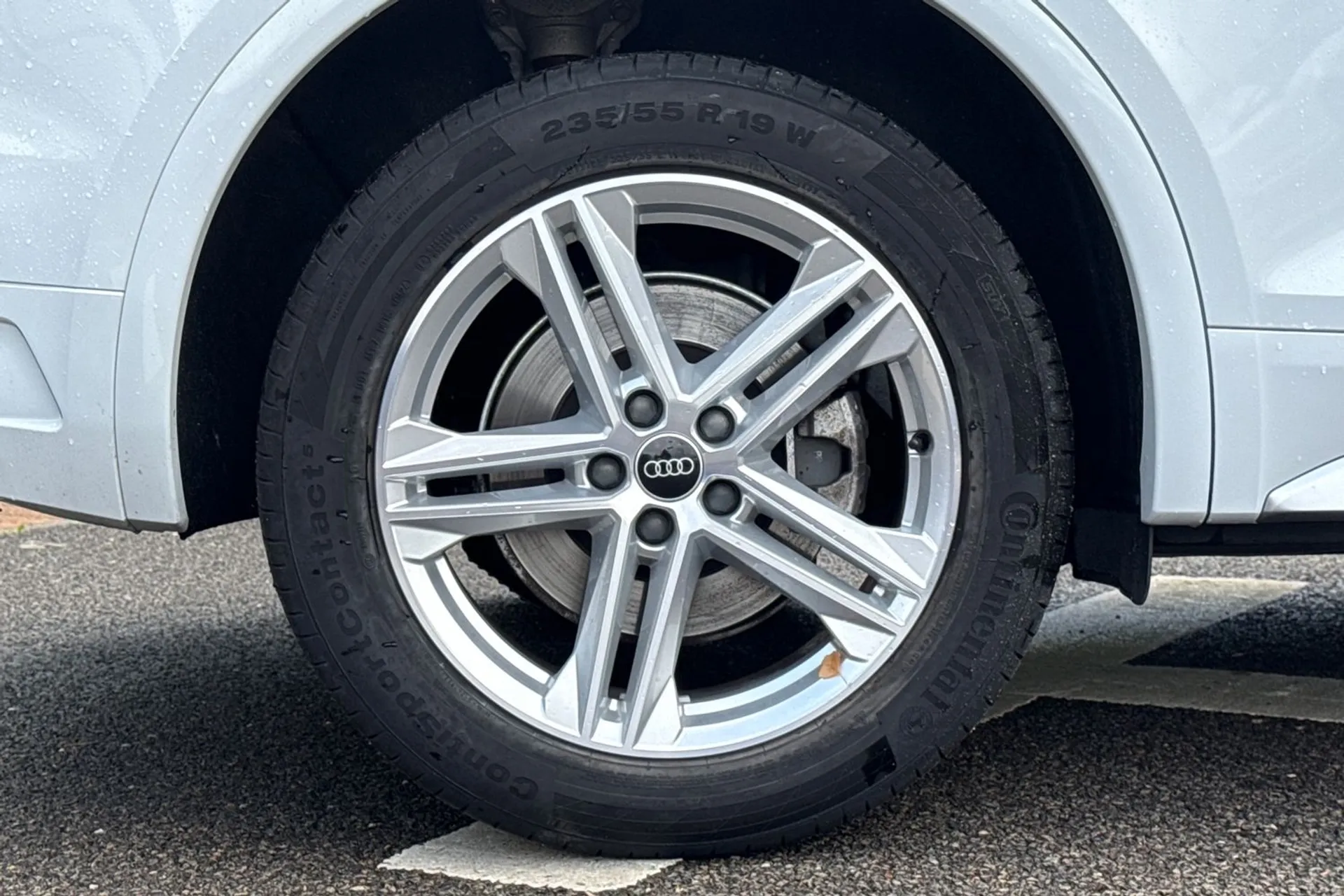 Audi Q5 thumbnail image number 19