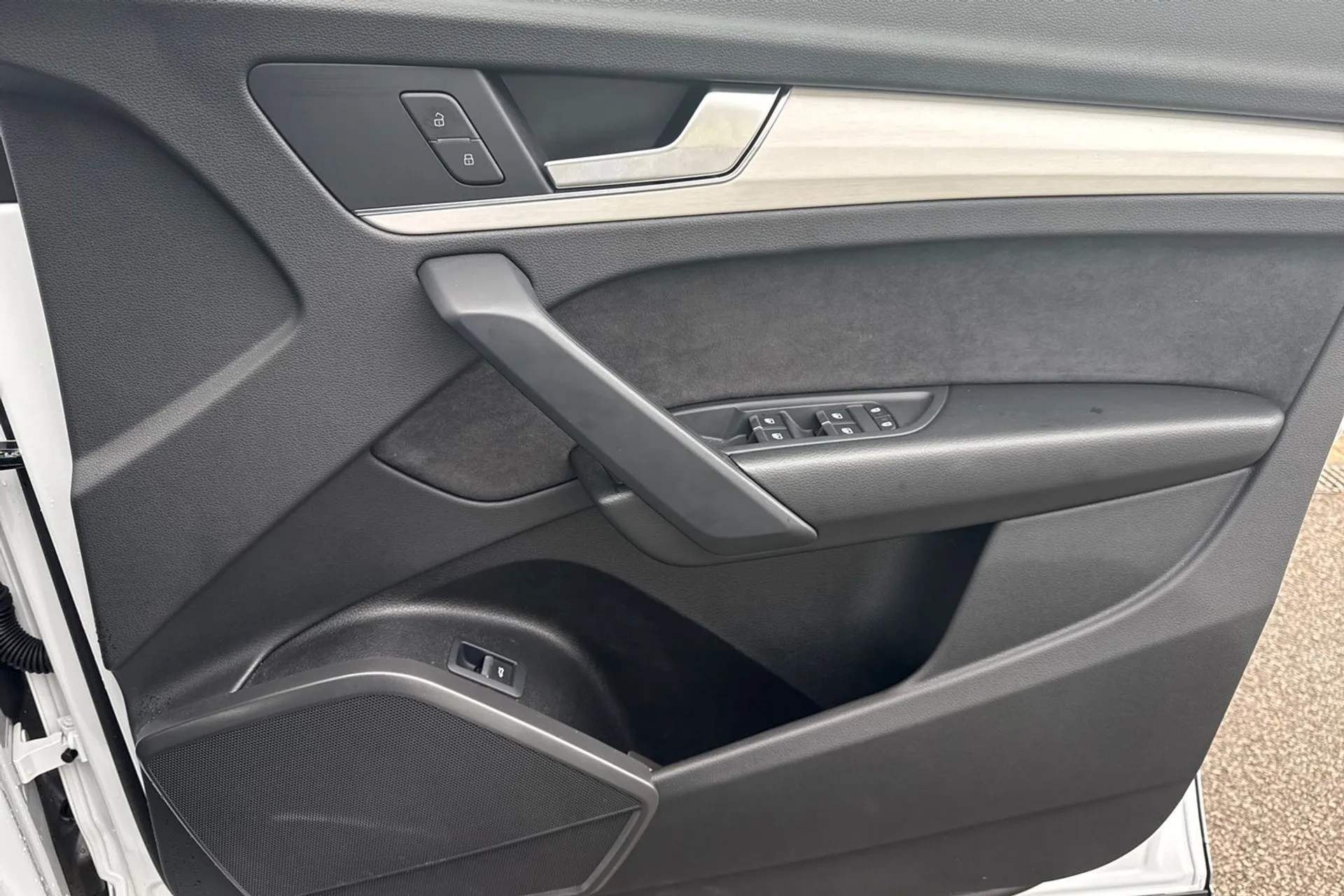 Audi Q5 thumbnail image number 44