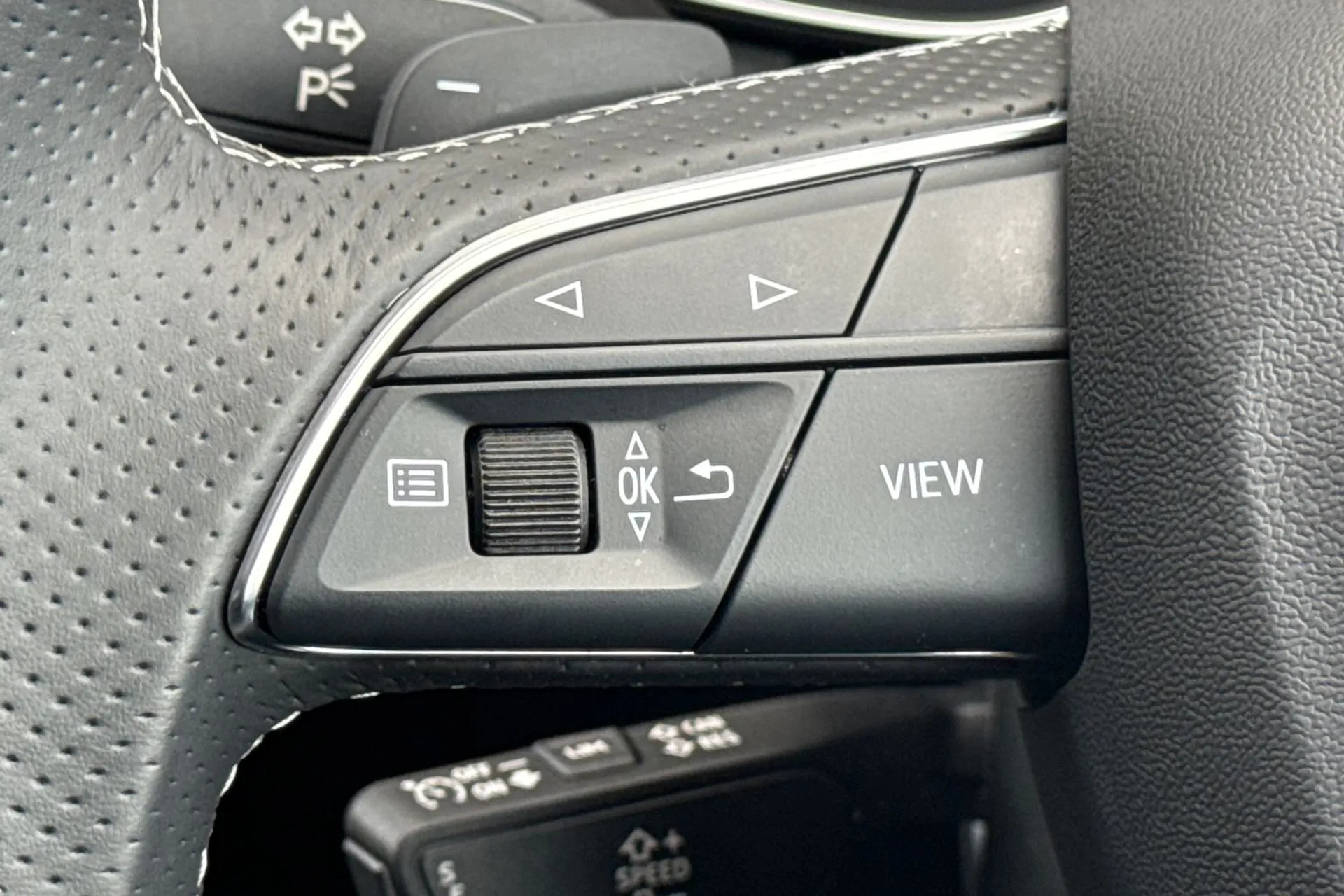 Audi Q5 thumbnail image number 41