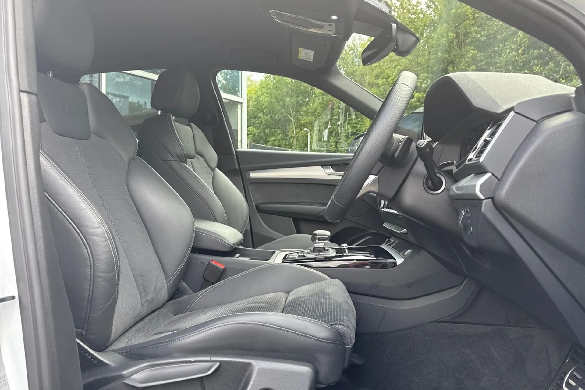 Audi Q5 thumbnail image number 34