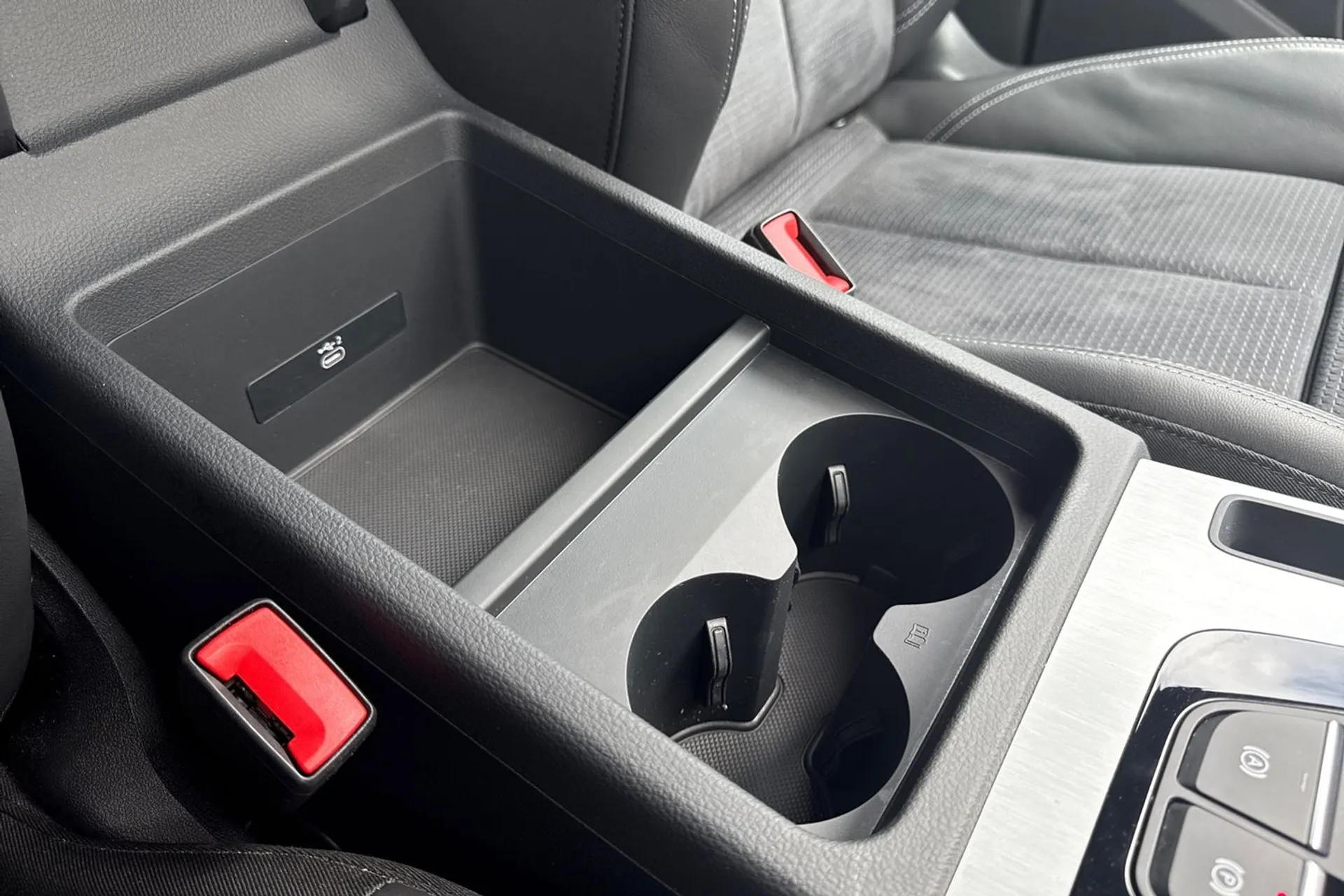 Audi Q5 thumbnail image number 48