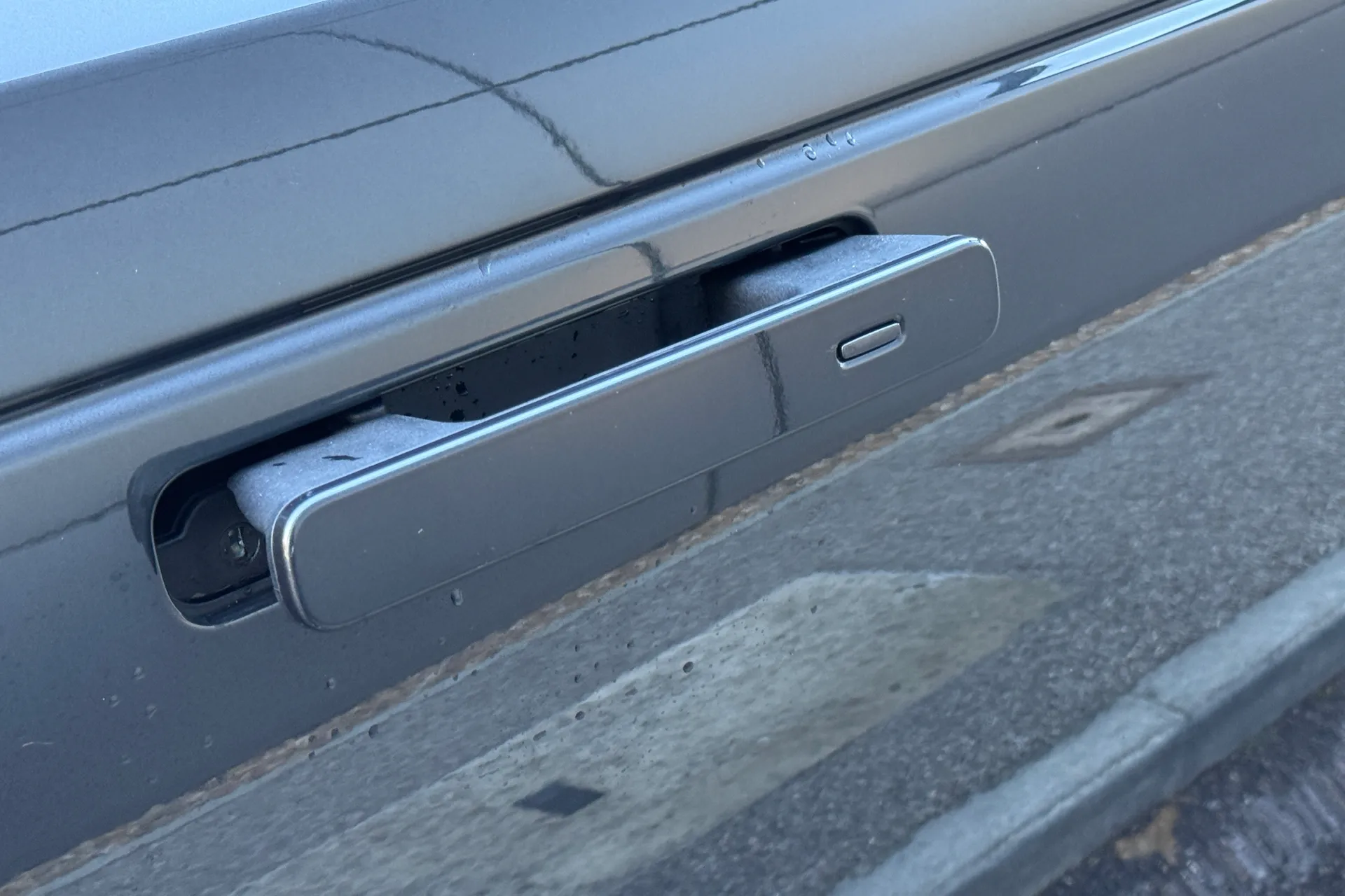 LAND ROVER RANGE ROVER VELAR thumbnail image number 25