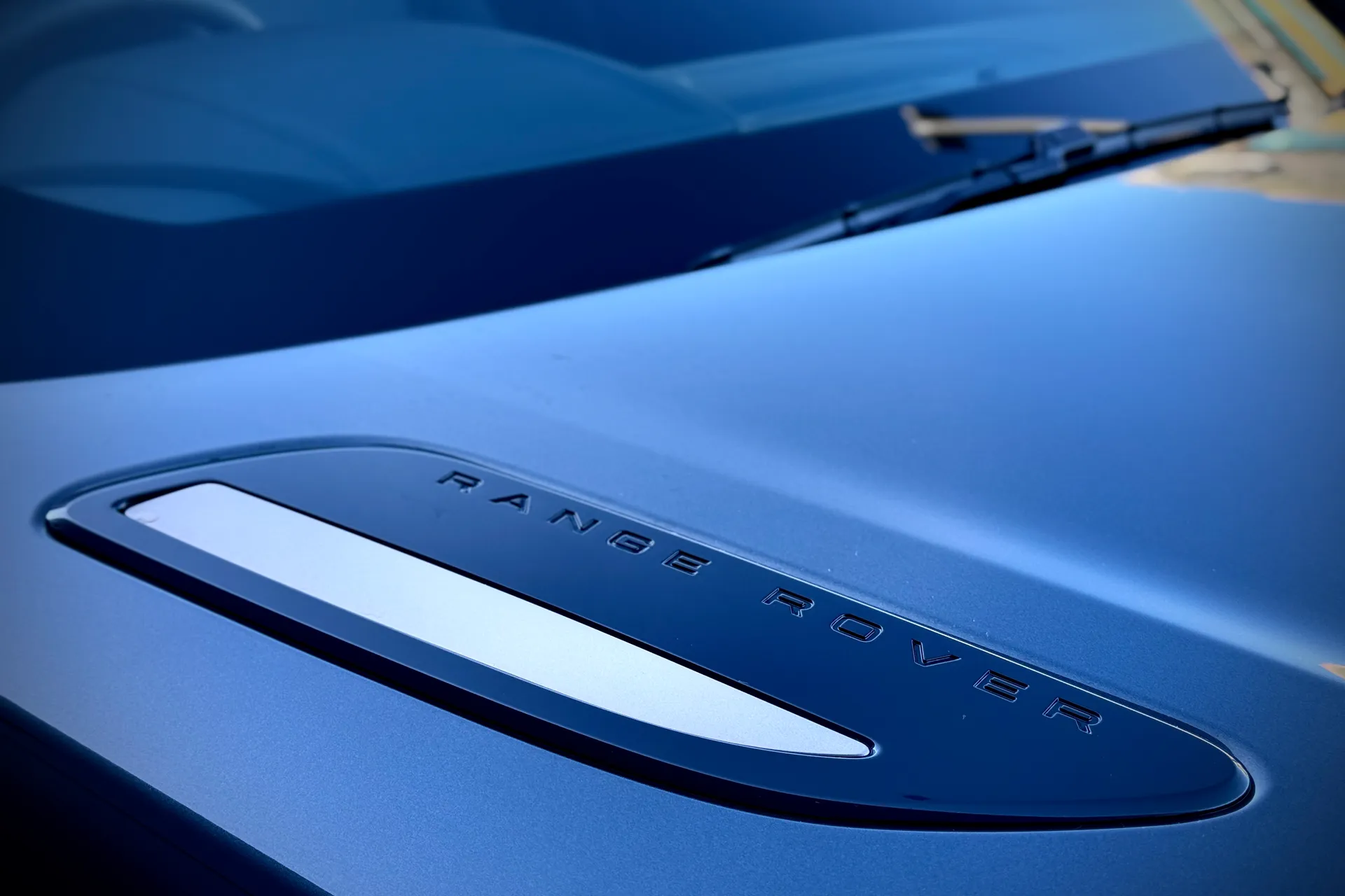 LAND ROVER RANGE ROVER VELAR thumbnail image number 18