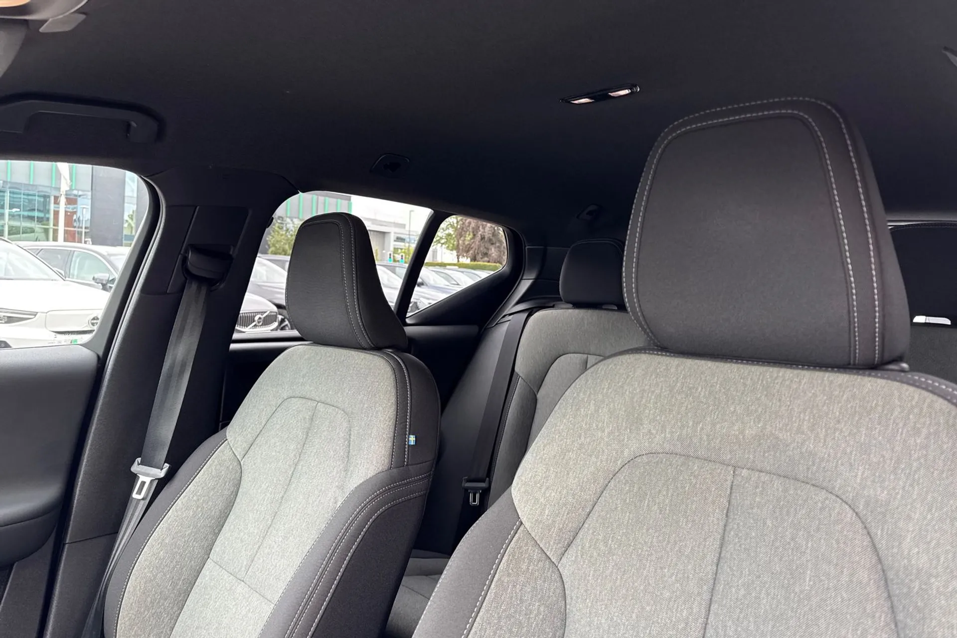 Volvo XC40 thumbnail image number 28