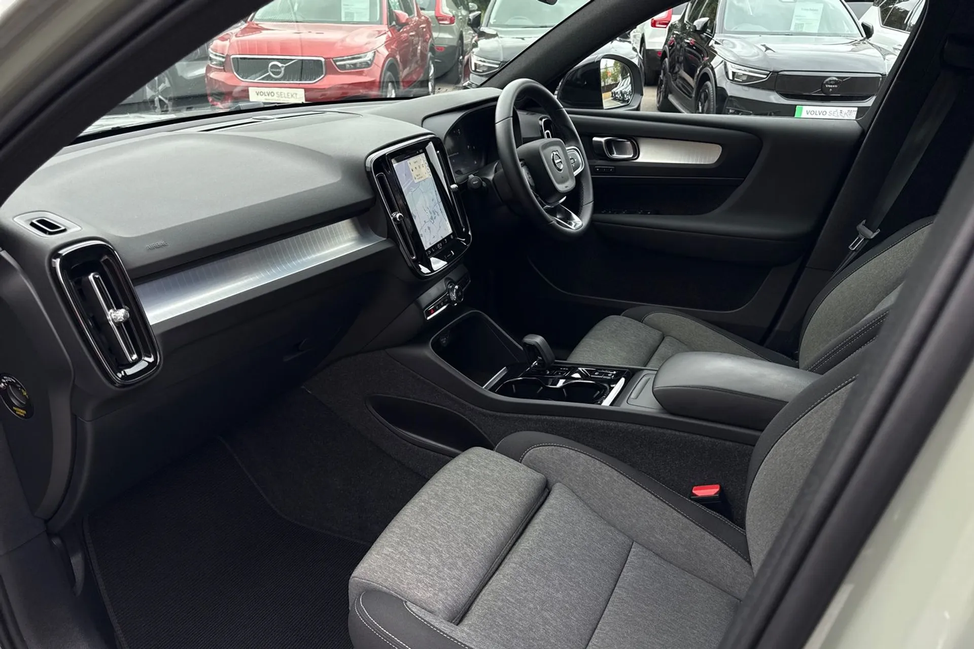 Volvo XC40 thumbnail image number 26