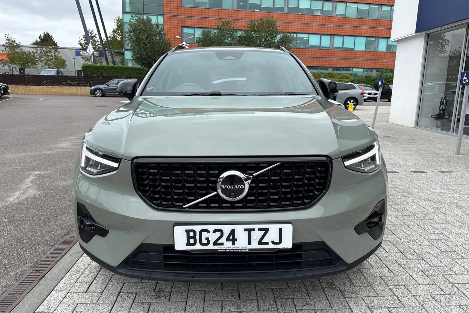 Volvo XC40 thumbnail image number 12