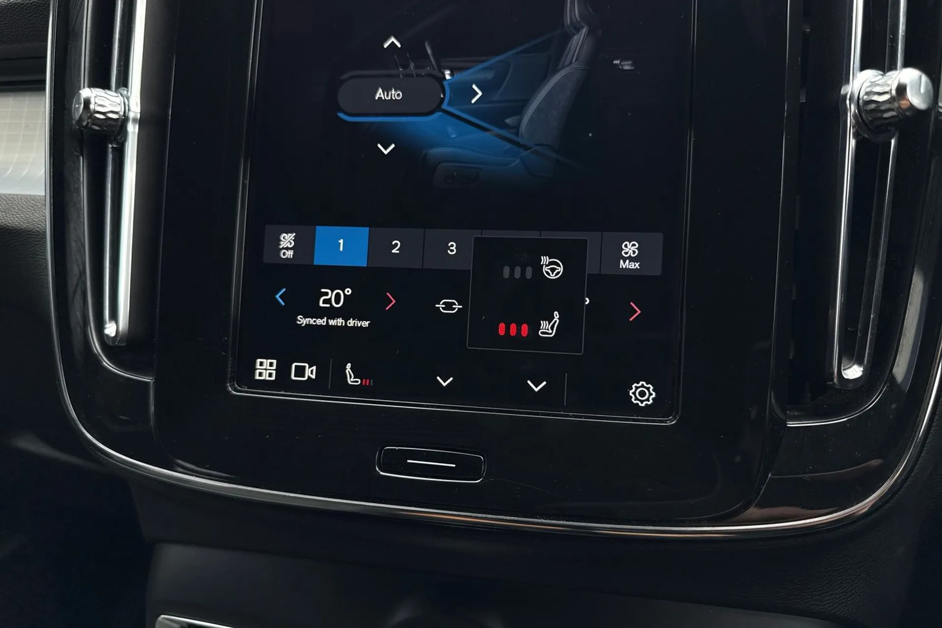 Volvo XC40 thumbnail image number 41