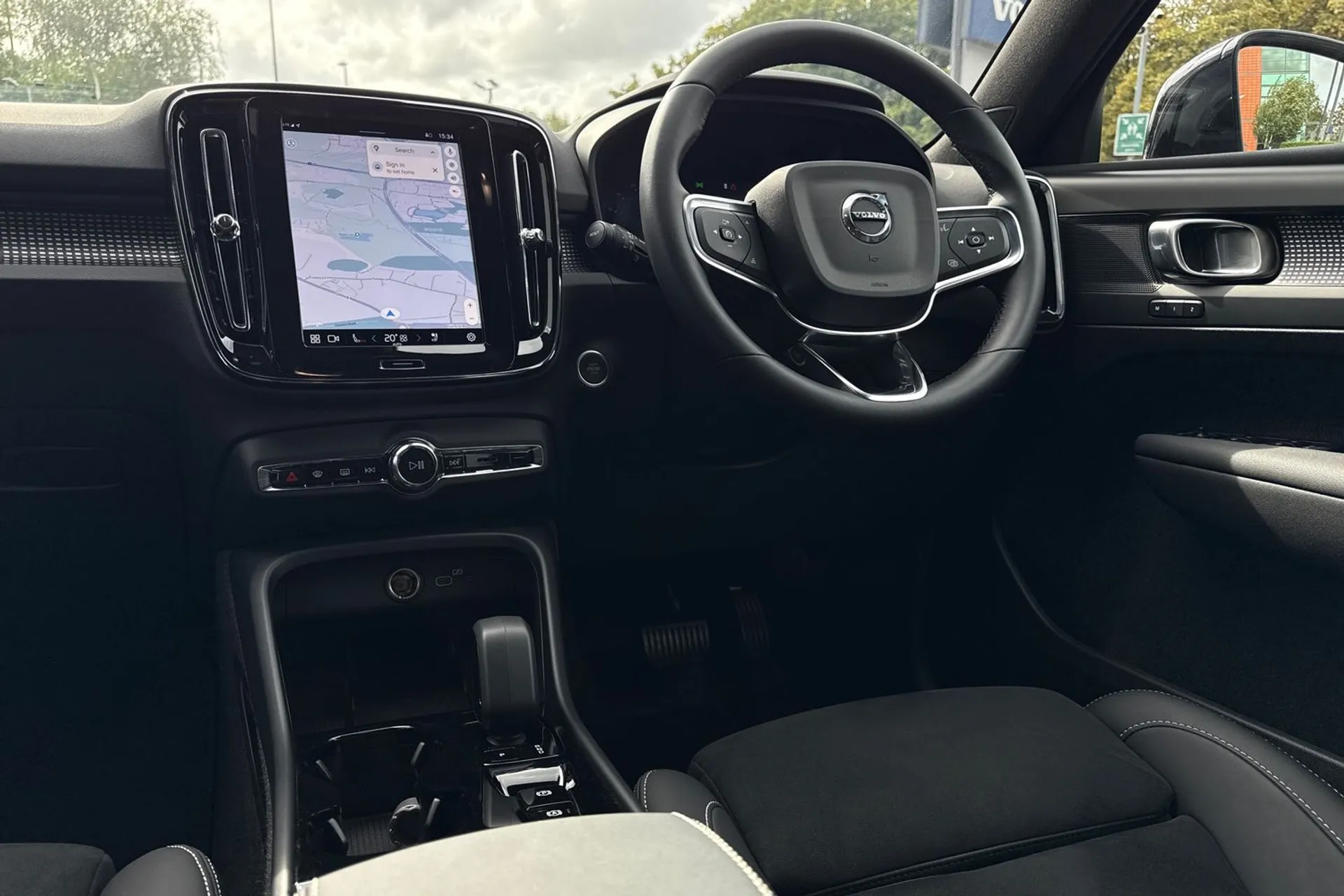 Volvo XC40 thumbnail image number 34