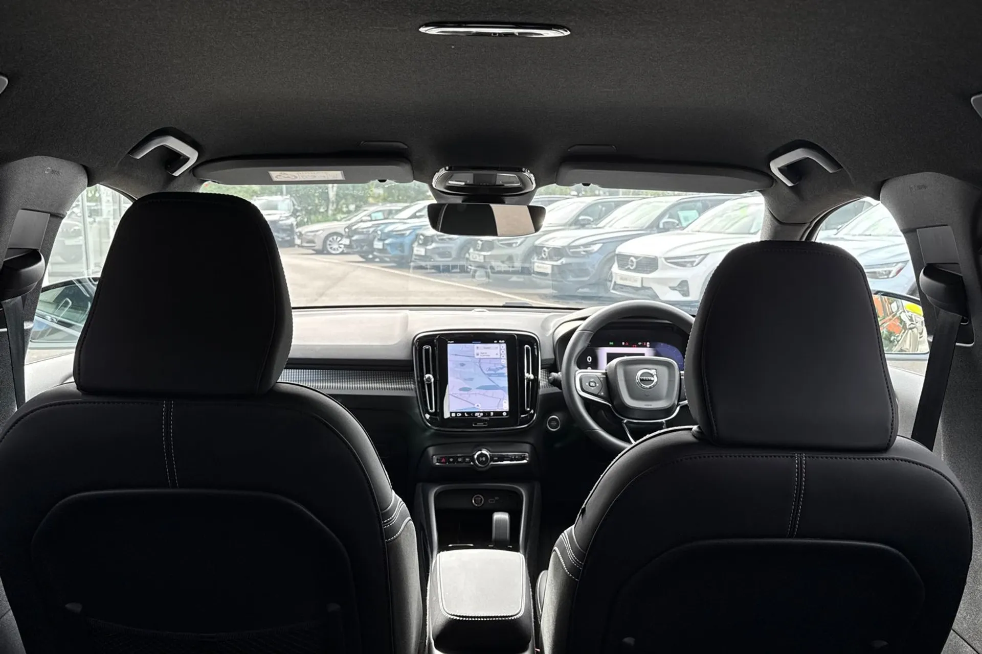 Volvo XC40 thumbnail image number 21