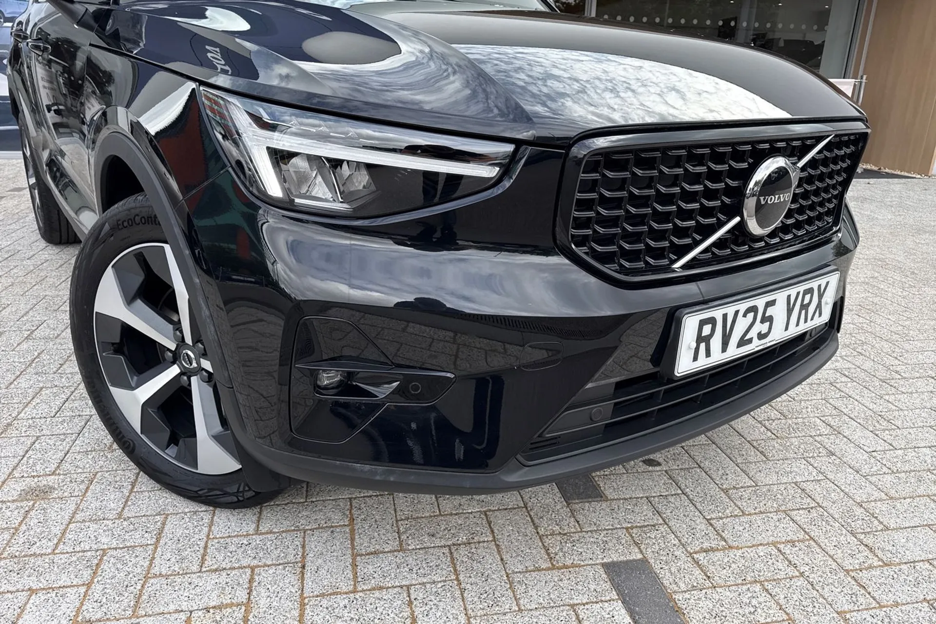 Volvo XC40 thumbnail image number 6