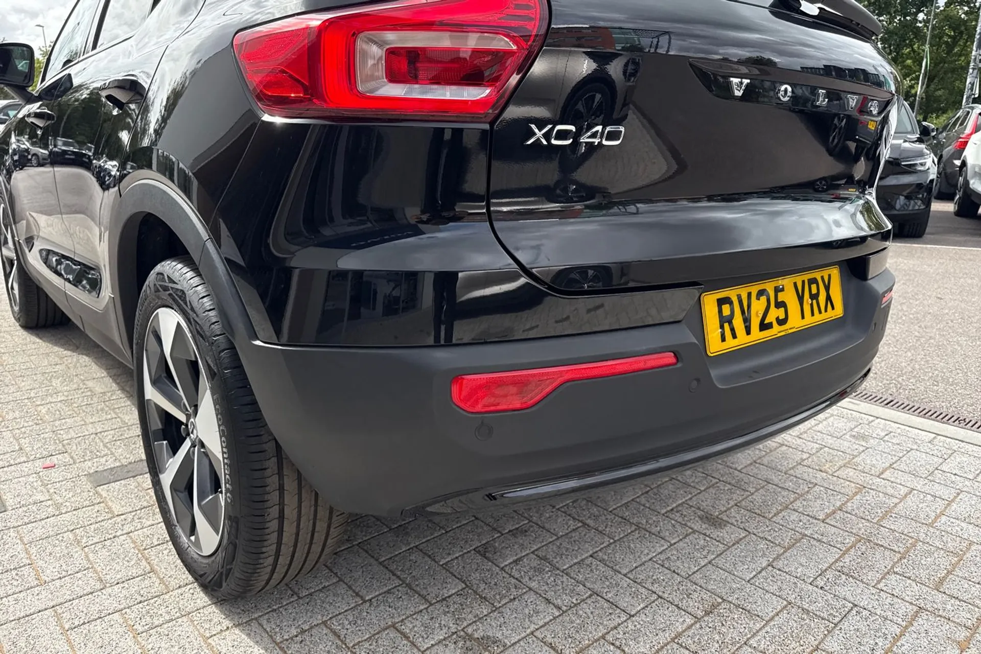 Volvo XC40 thumbnail image number 17