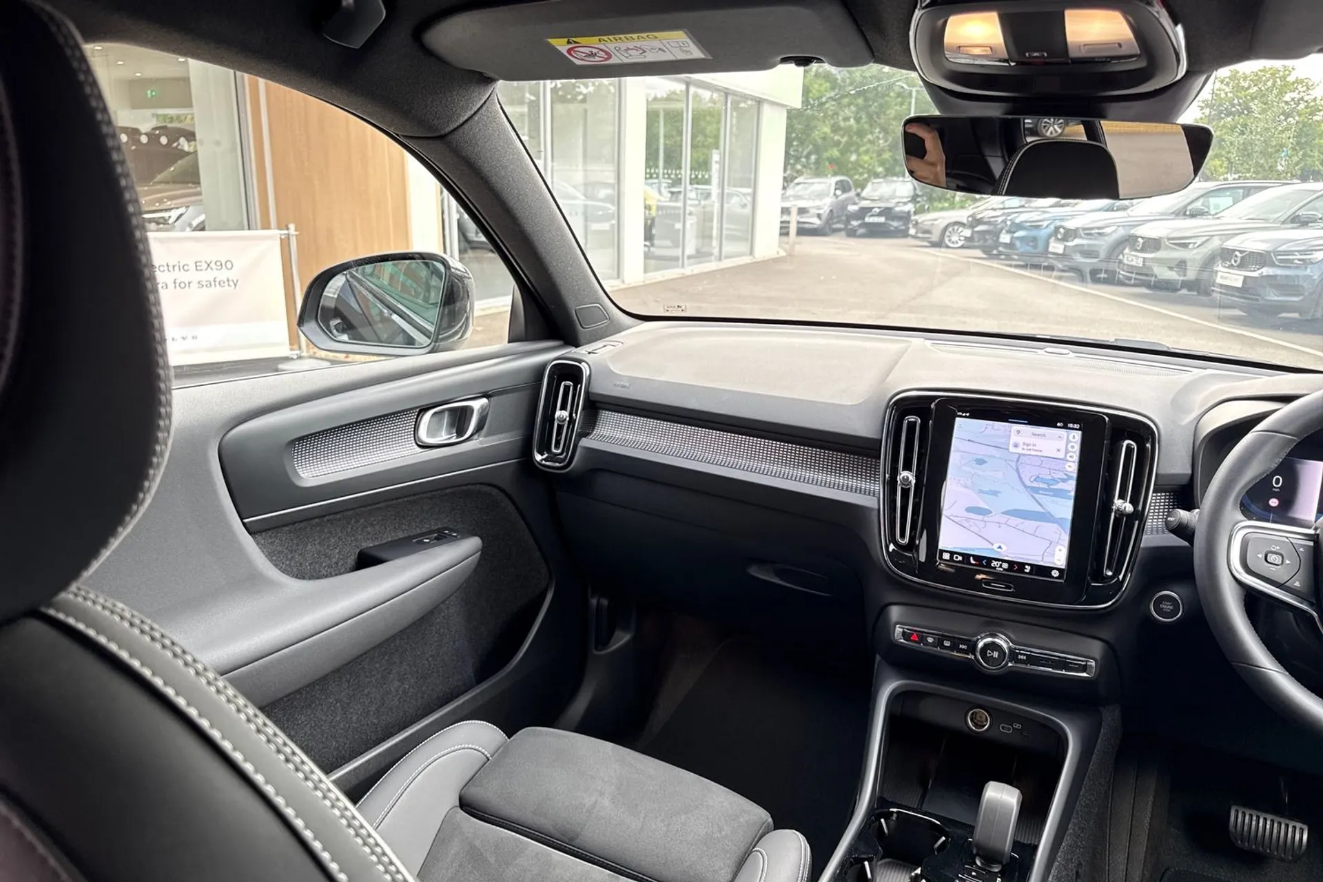 Volvo XC40 thumbnail image number 31