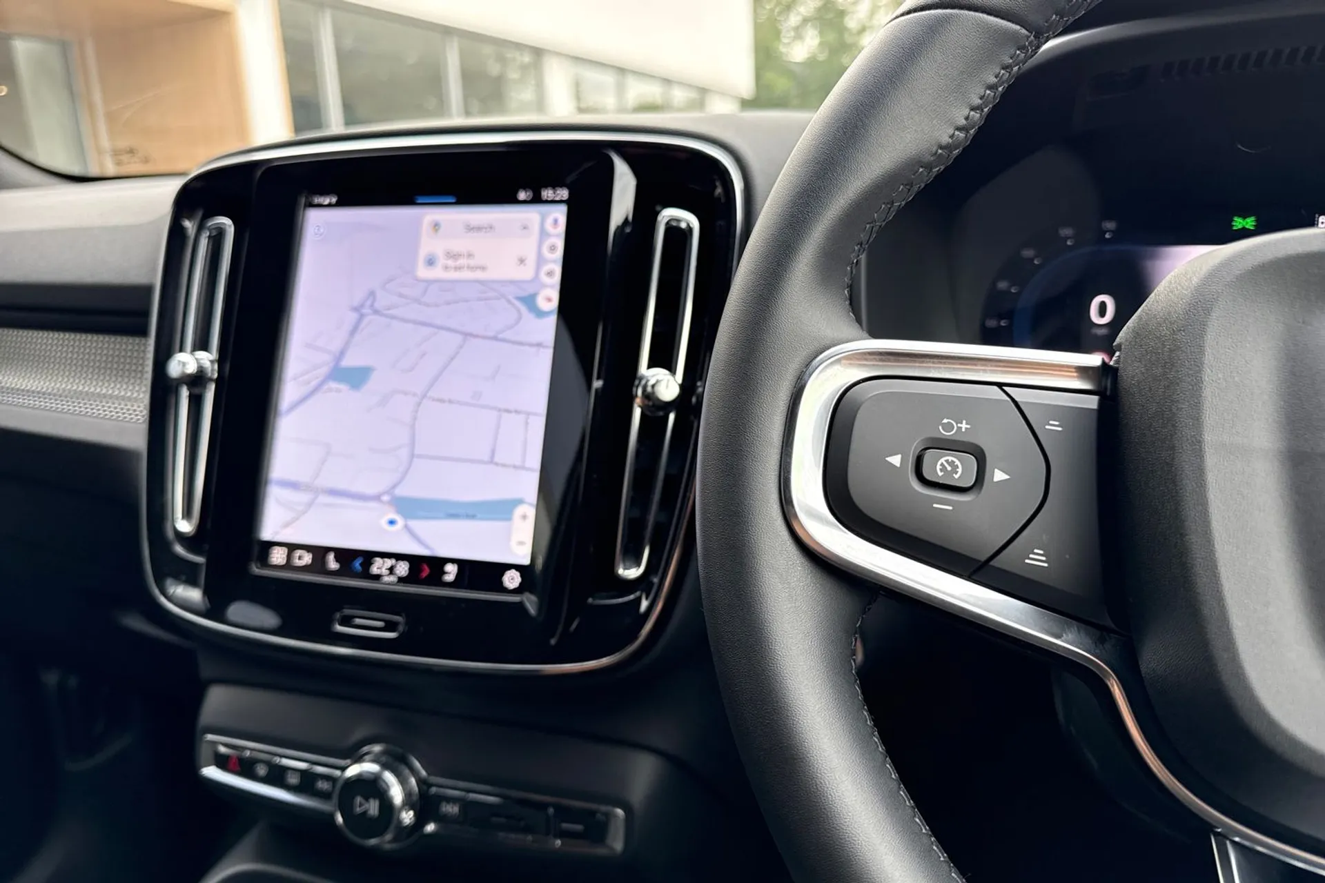 Volvo XC40 thumbnail image number 35