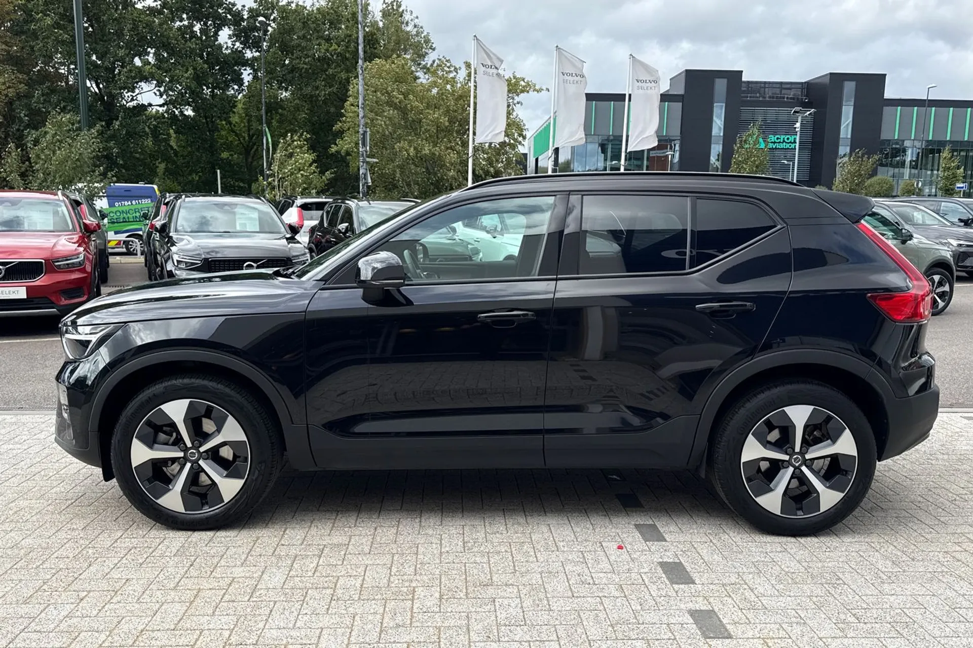 Volvo XC40 thumbnail image number 10