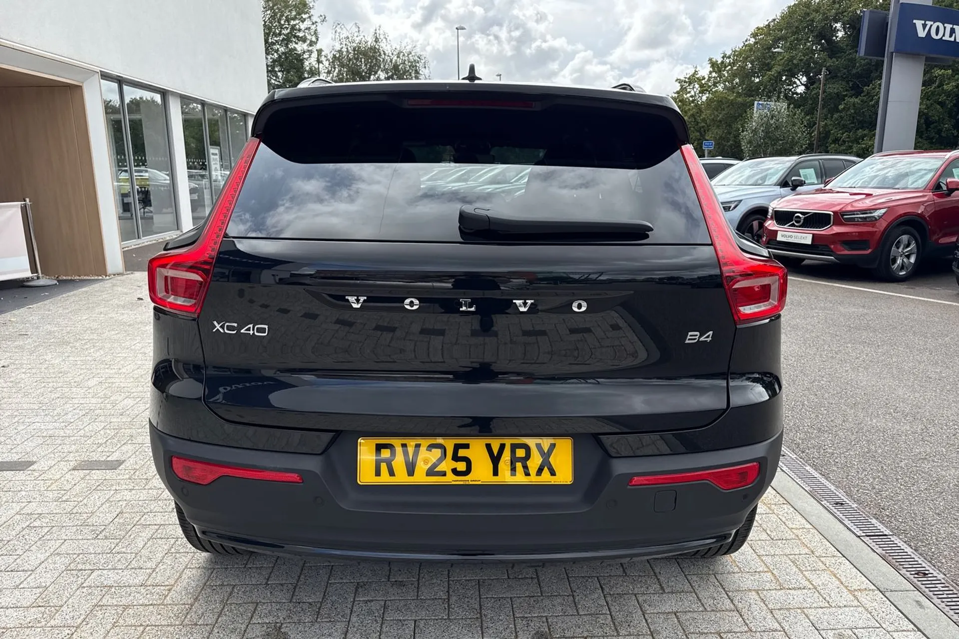 Volvo XC40 thumbnail image number 8