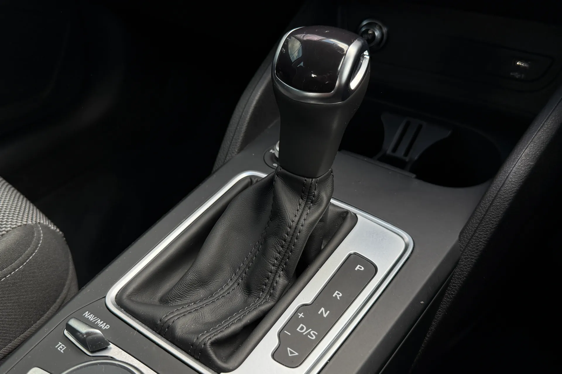 Audi Q2 thumbnail image number 12
