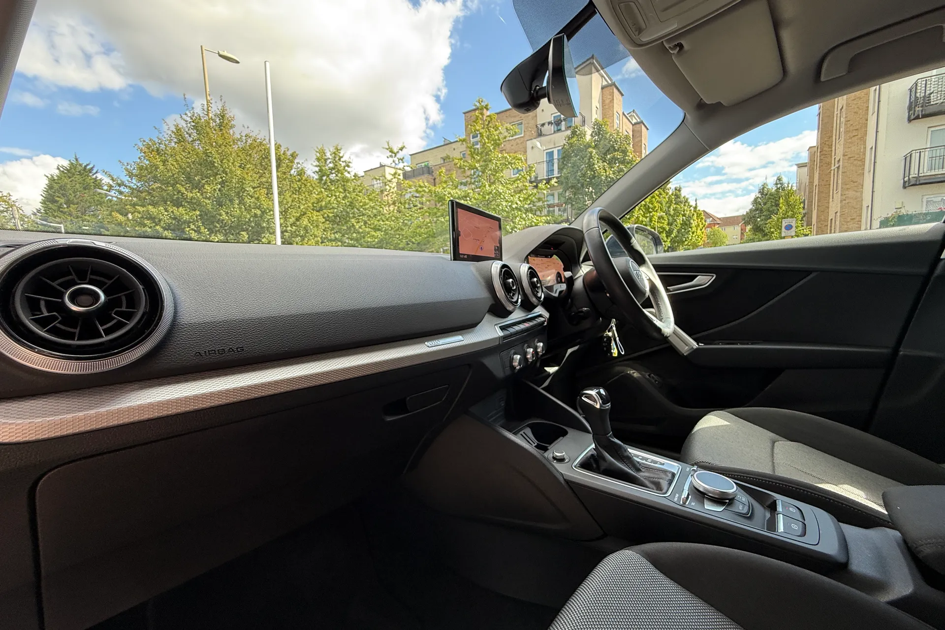 Audi Q2 thumbnail image number 8