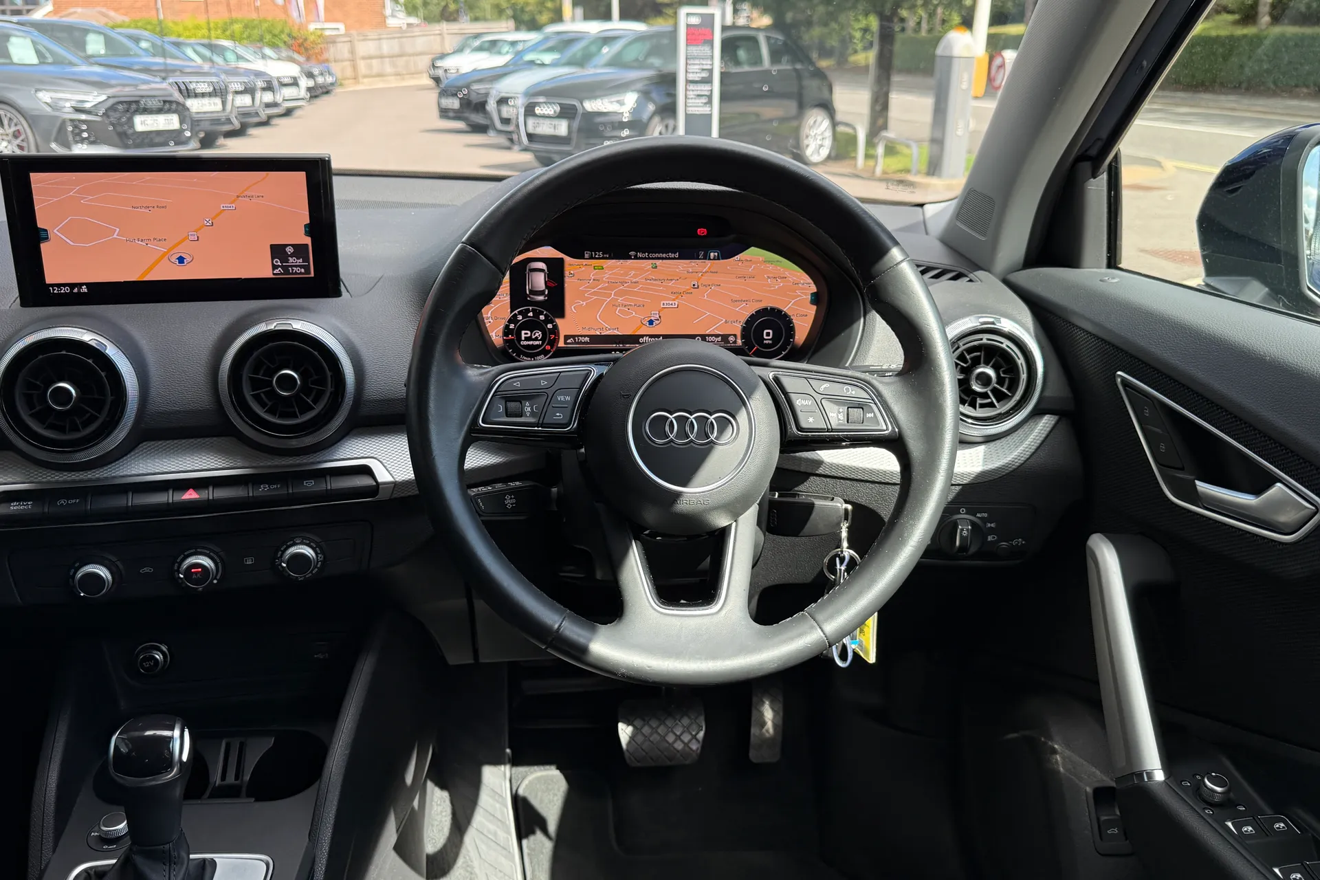 Audi Q2 thumbnail image number 37