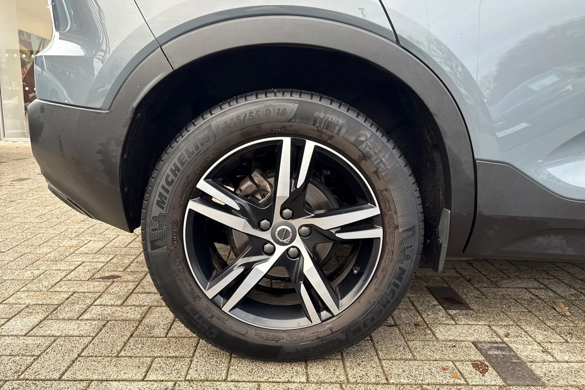 Volvo XC40 thumbnail image number 14