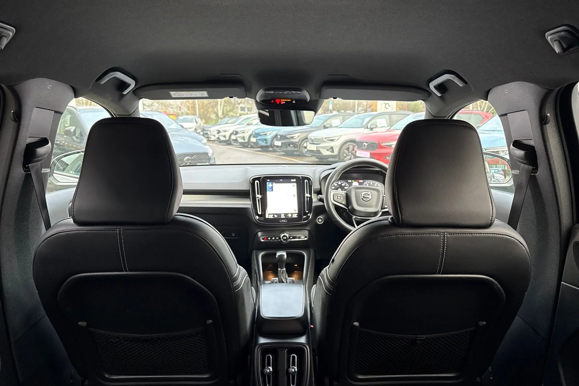 Volvo XC40 thumbnail image number 22