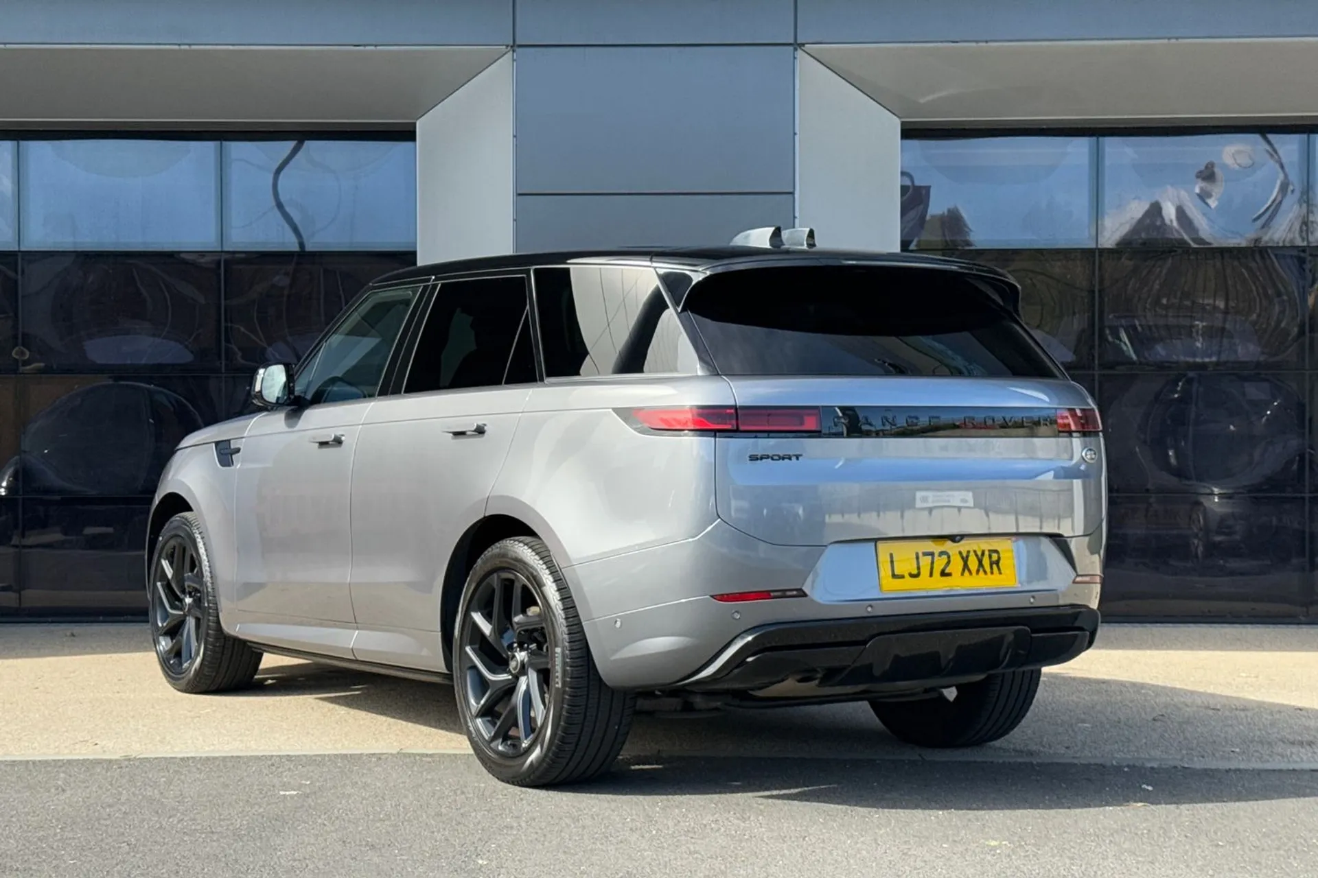 LAND ROVER RANGE ROVER SPORT thumbnail image number 10