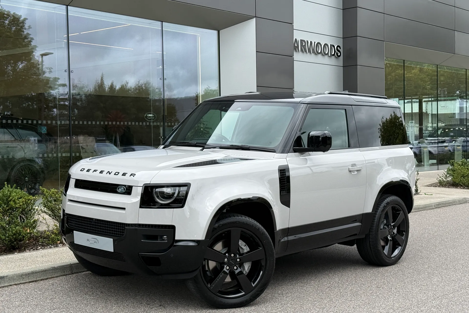 LAND ROVER Defender 90 thumbnail image number 22