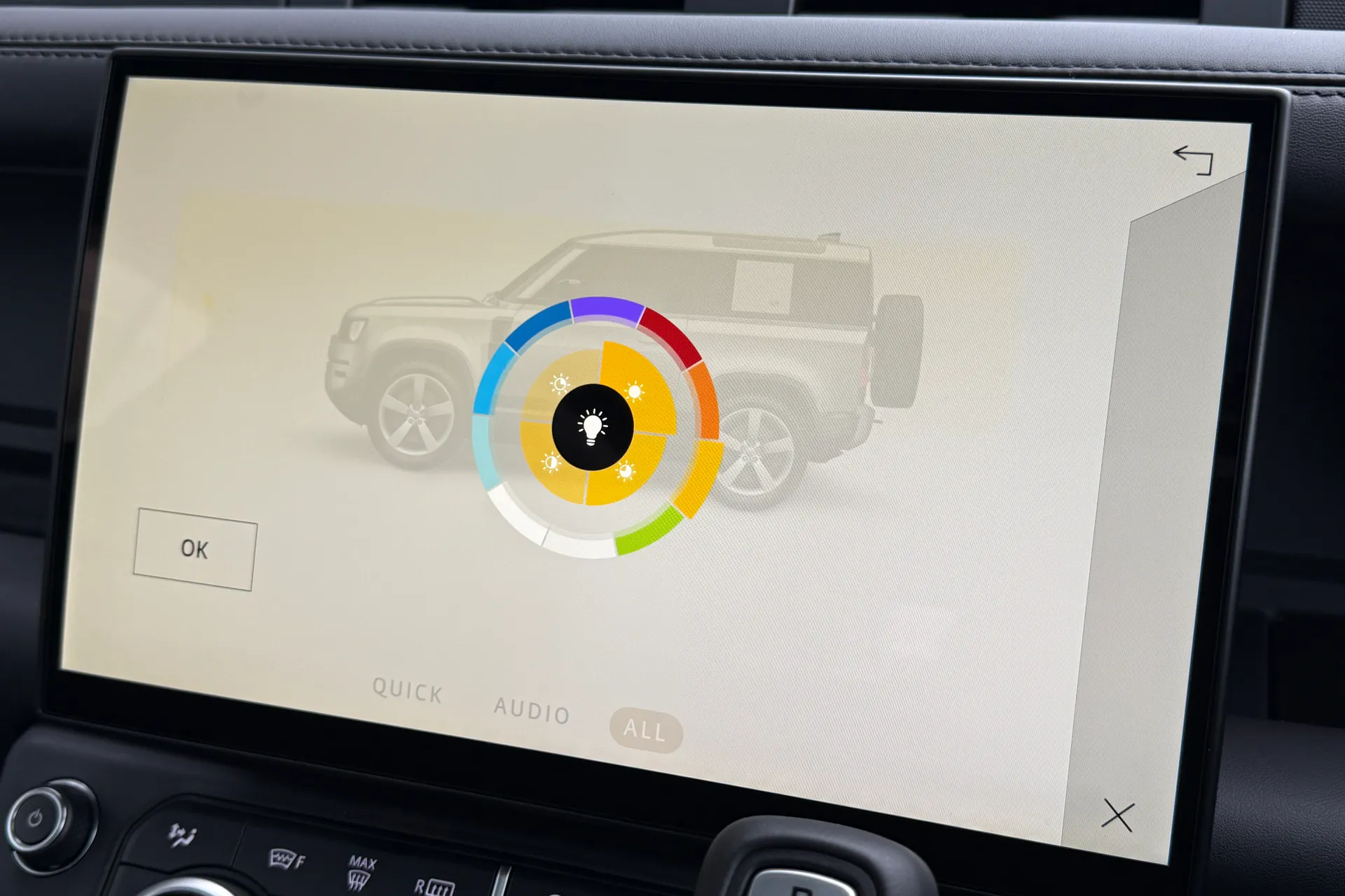 LAND ROVER Defender 90 thumbnail image number 34