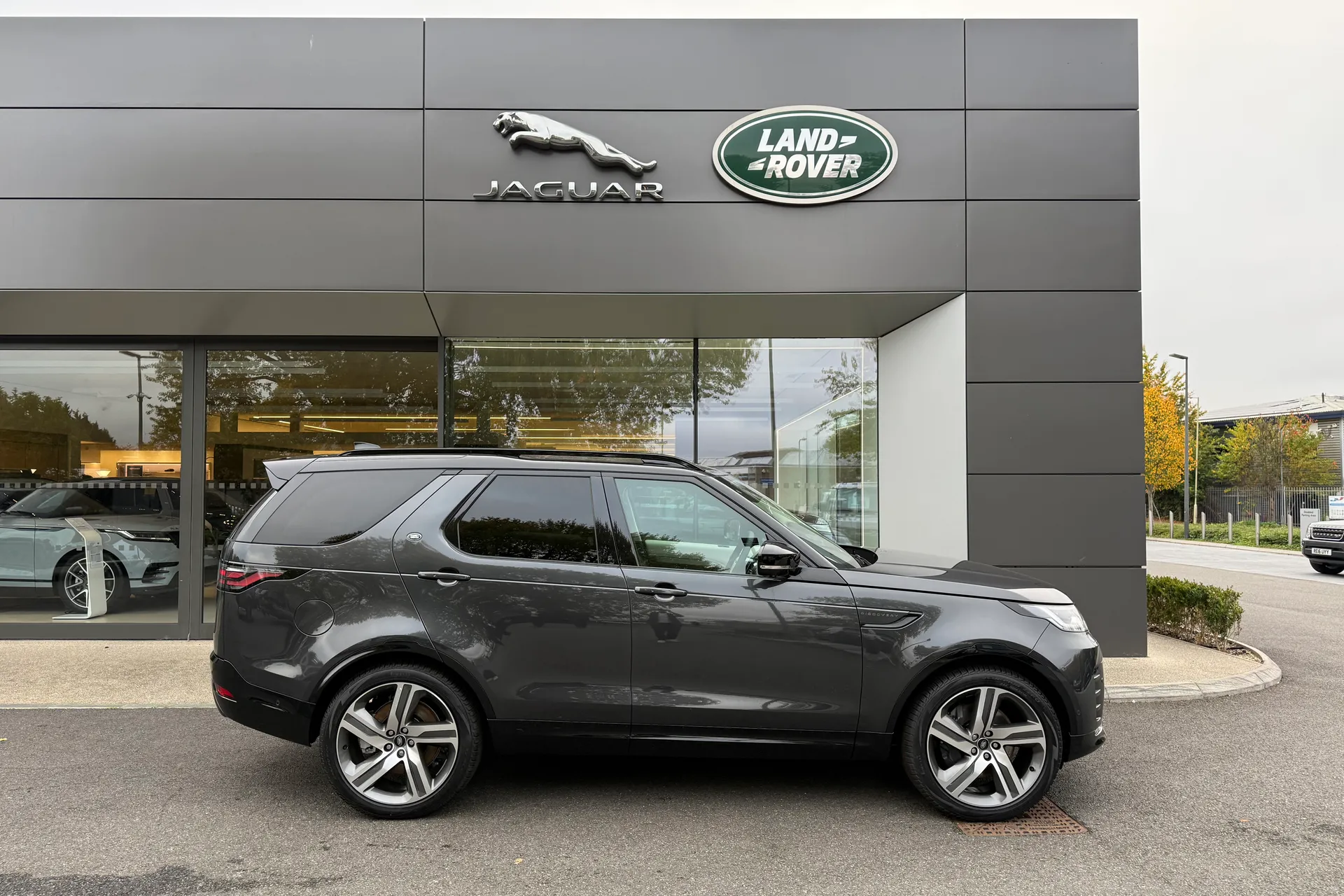 LAND ROVER DISCOVERY thumbnail image number 5