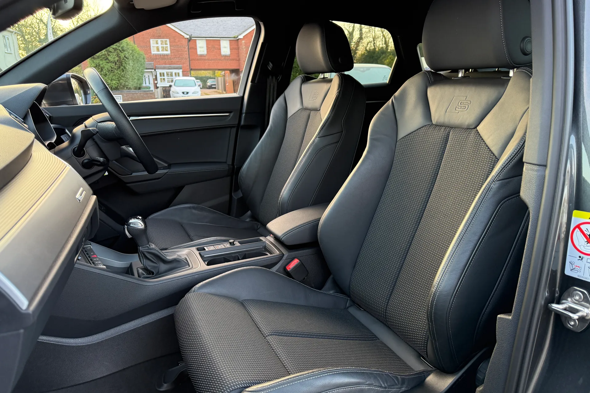 Audi Q3 thumbnail image number 29