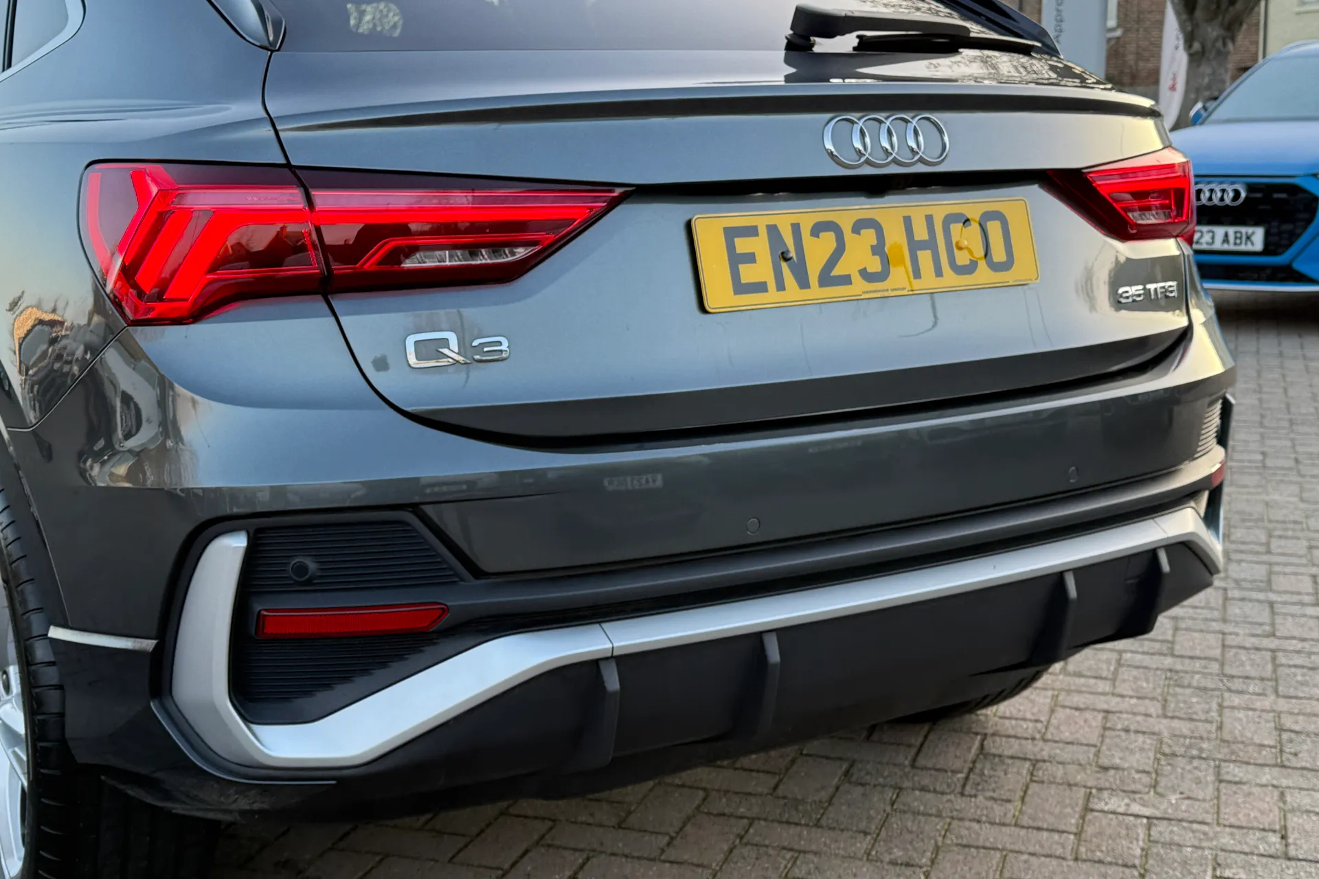 Audi Q3 thumbnail image number 49