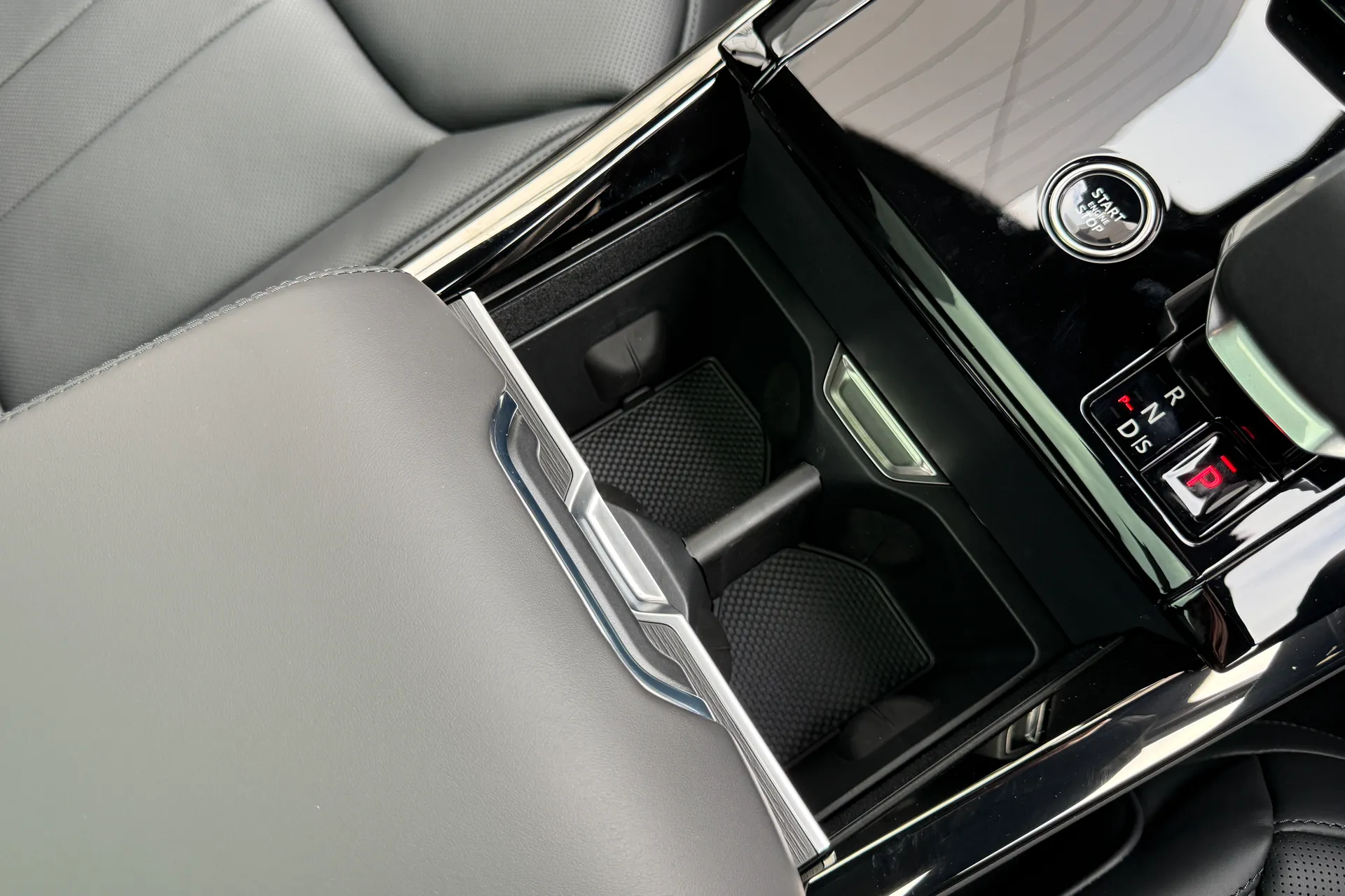 LAND ROVER RANGE ROVER SPORT thumbnail image number 69