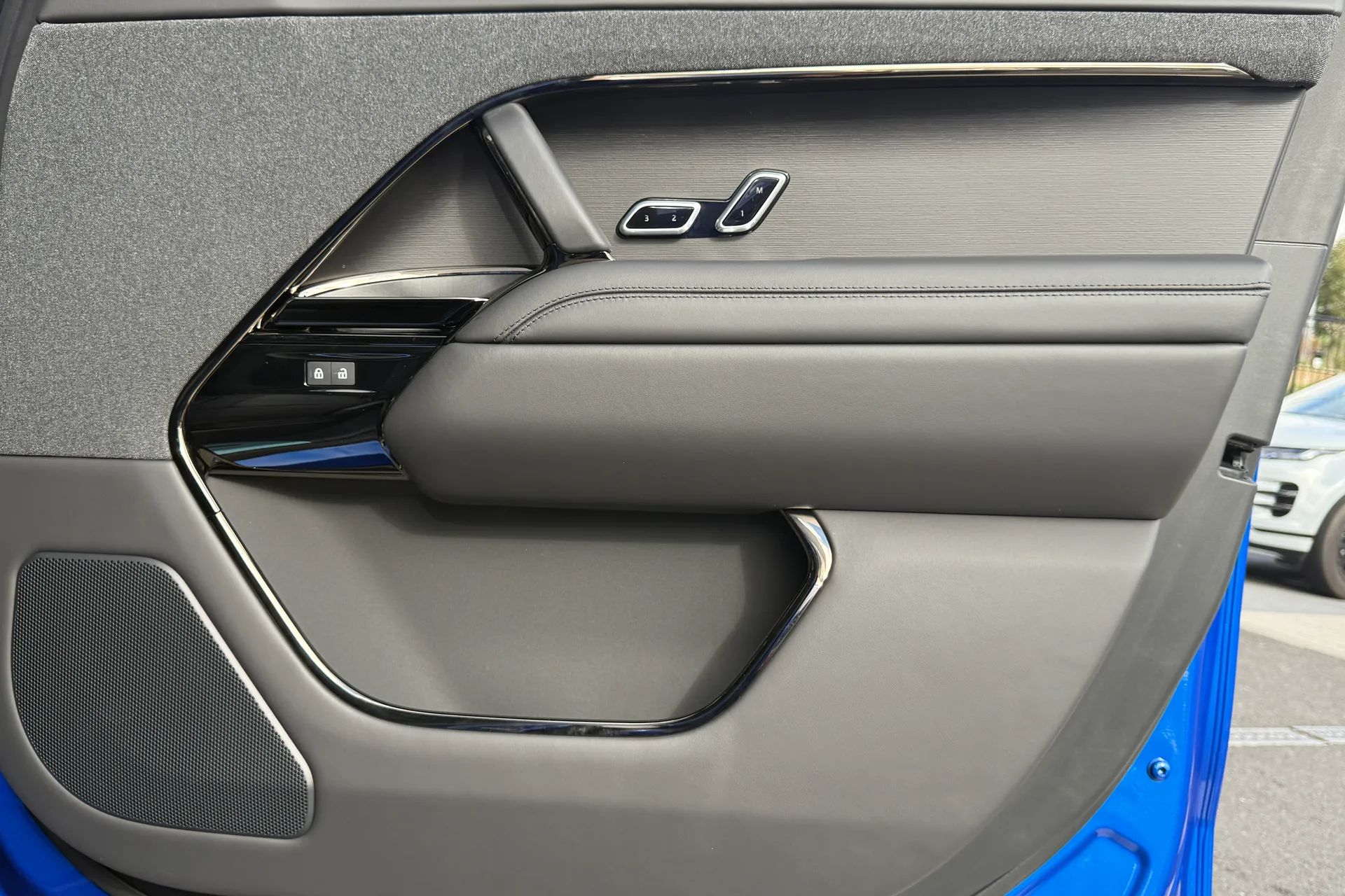 LAND ROVER RANGE ROVER SPORT thumbnail image number 43