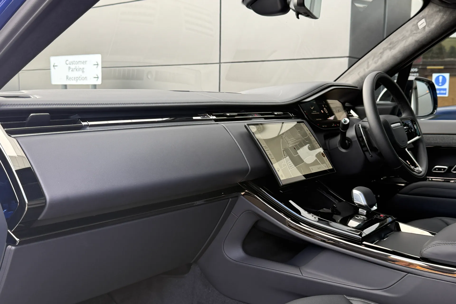 LAND ROVER RANGE ROVER SPORT thumbnail image number 61