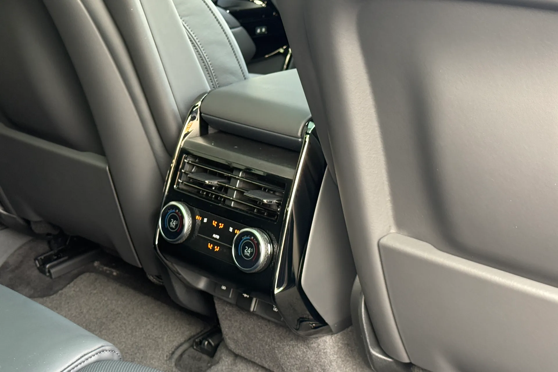 LAND ROVER RANGE ROVER SPORT thumbnail image number 55