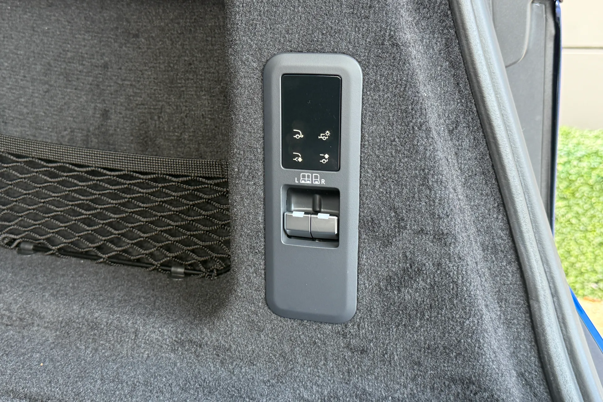 LAND ROVER RANGE ROVER SPORT thumbnail image number 52