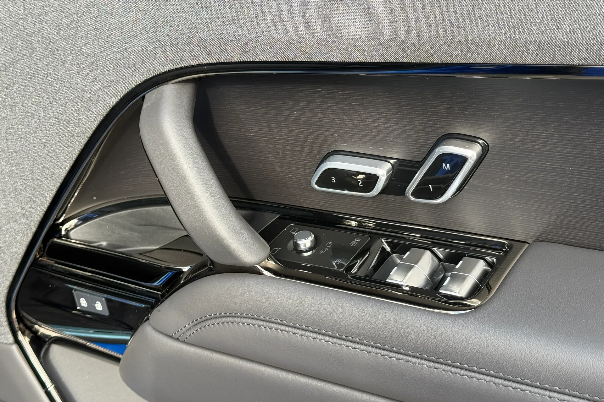 LAND ROVER RANGE ROVER SPORT thumbnail image number 44